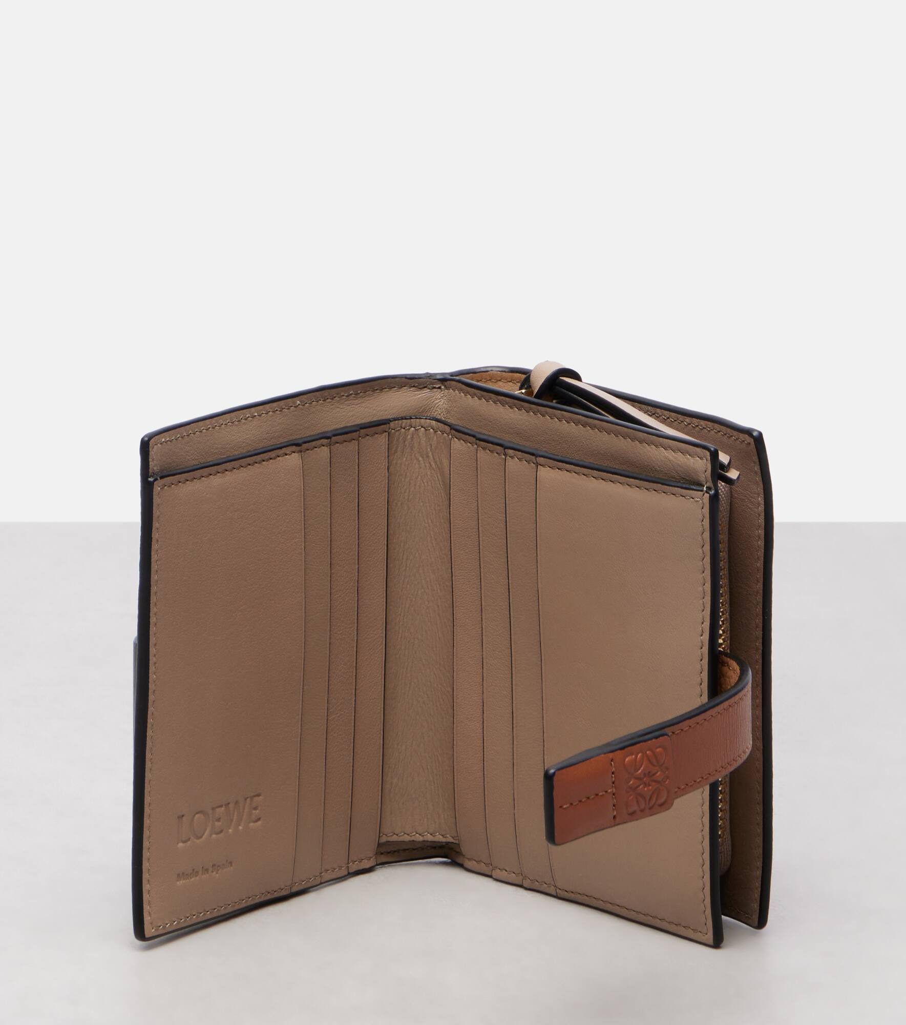 Compact leather wallet - 2