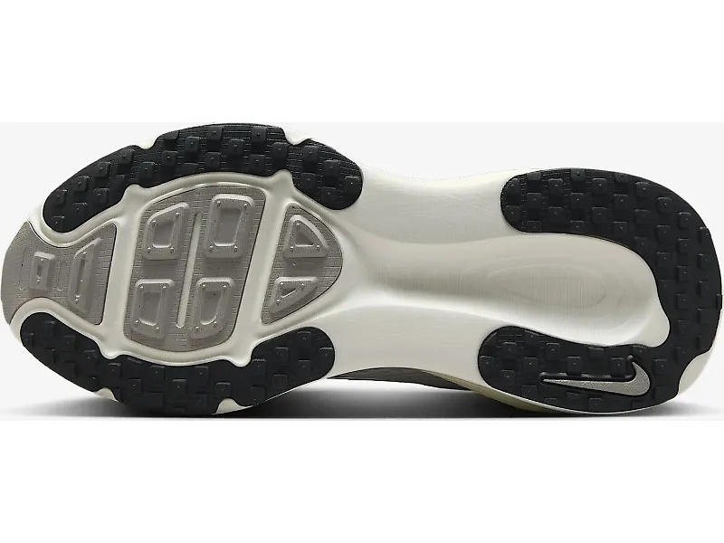 Nike Vomero 18 - 4