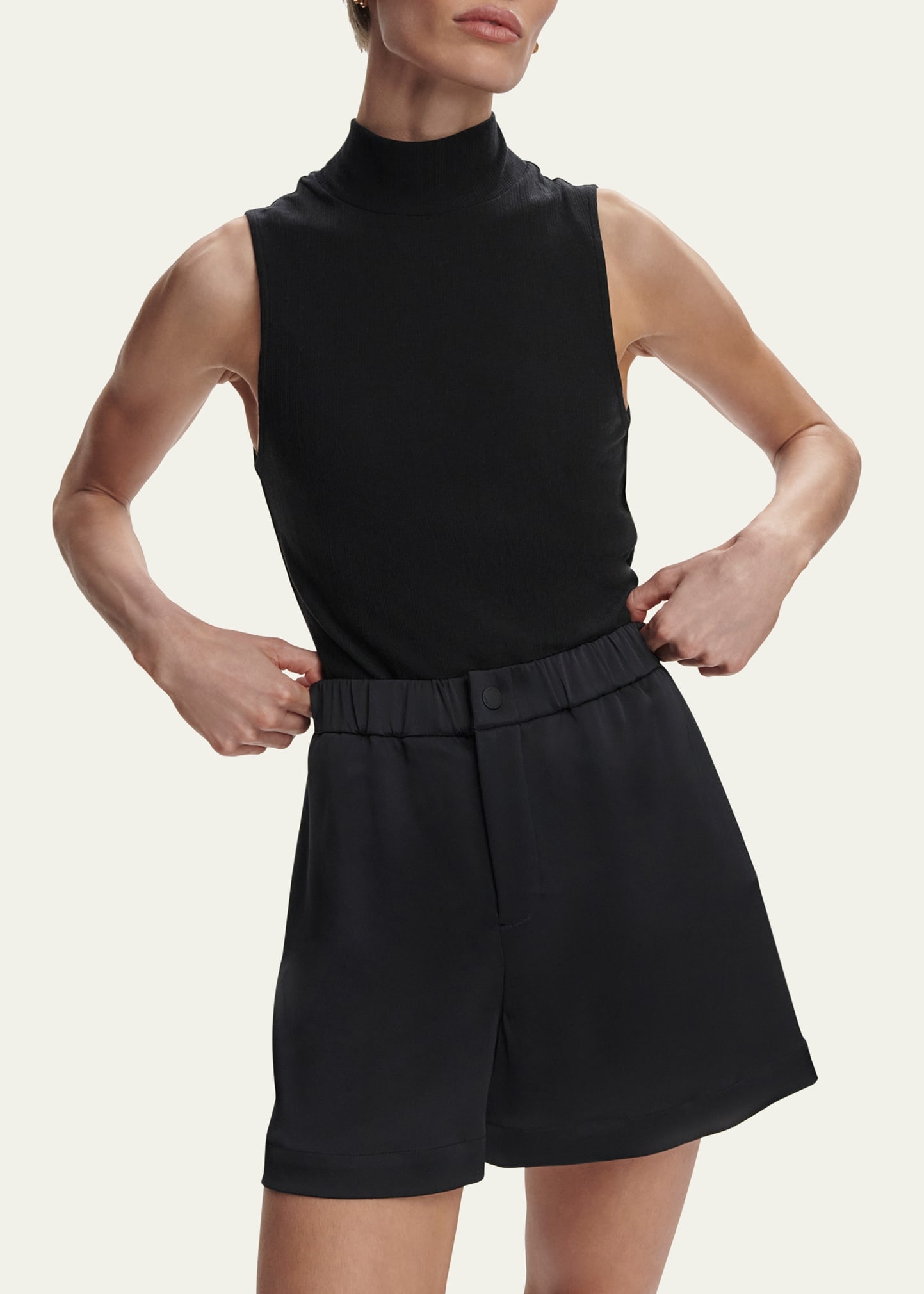 Sarka High-Rise Shorts - 4
