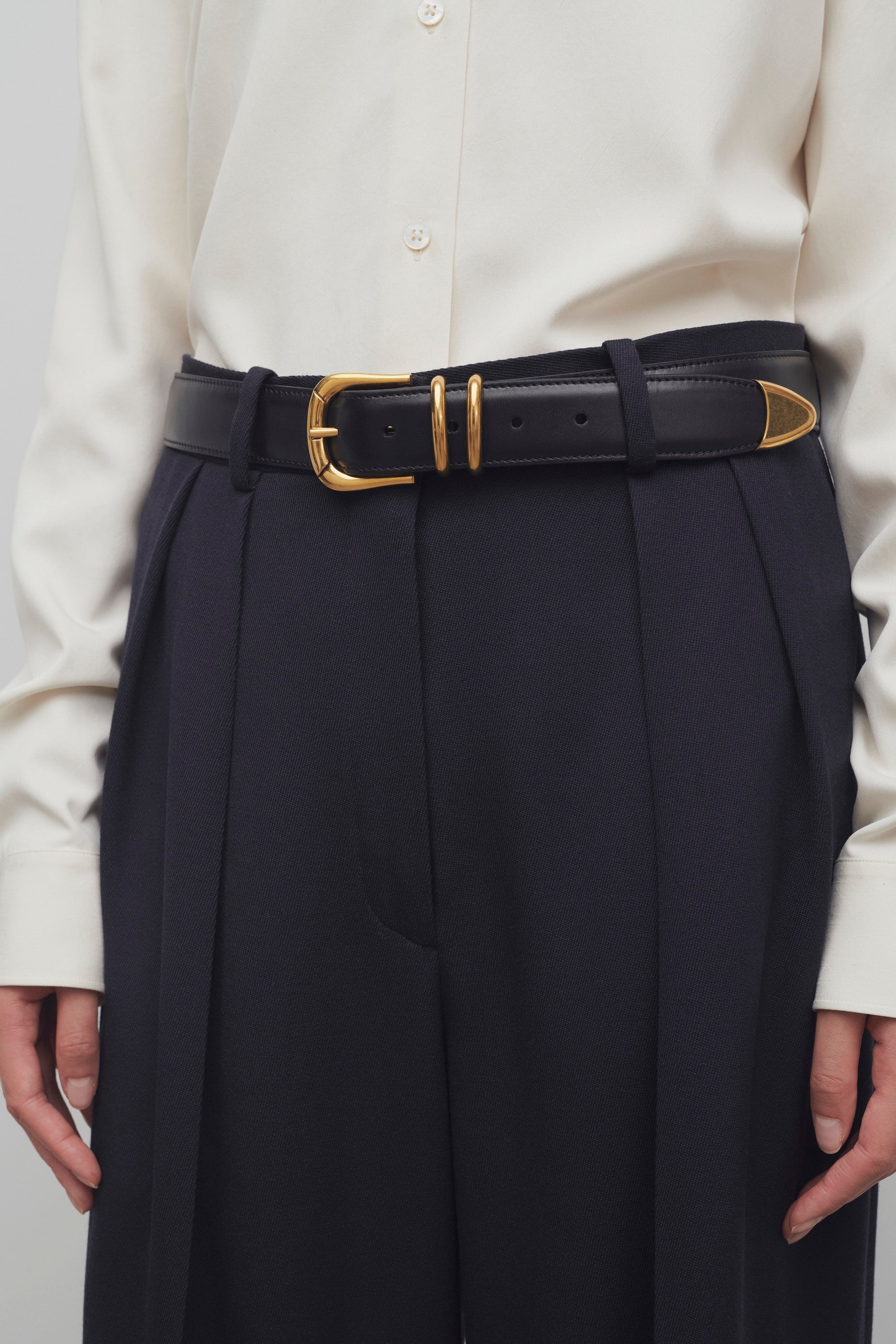 ベルト [The Row] Vintage Belt in Leather THE ROW | Vintage Leather Belt | Women | Lane Crawford