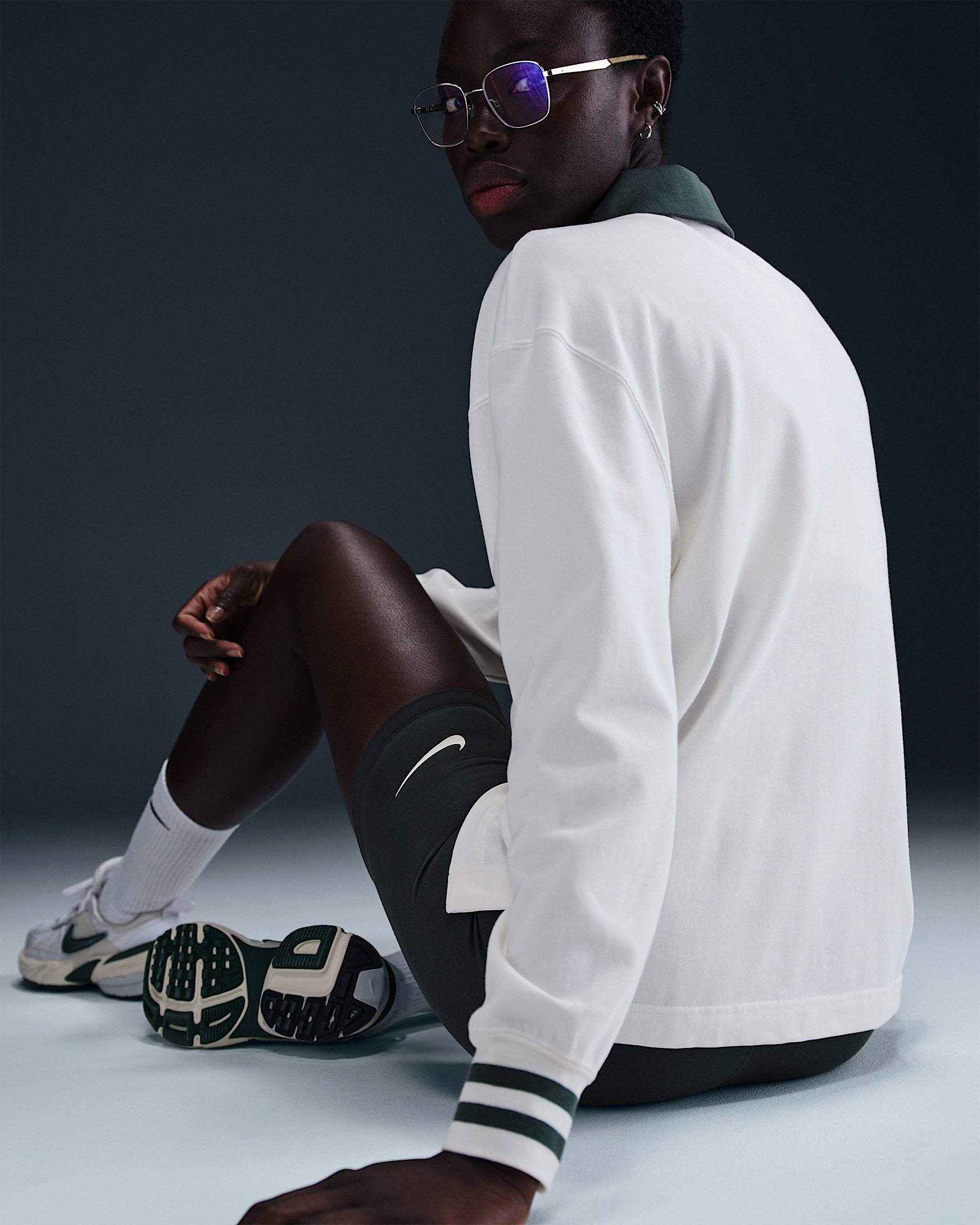 Nike Sportswear Essential Women's Oversized Long-Sleeve Polo - 2