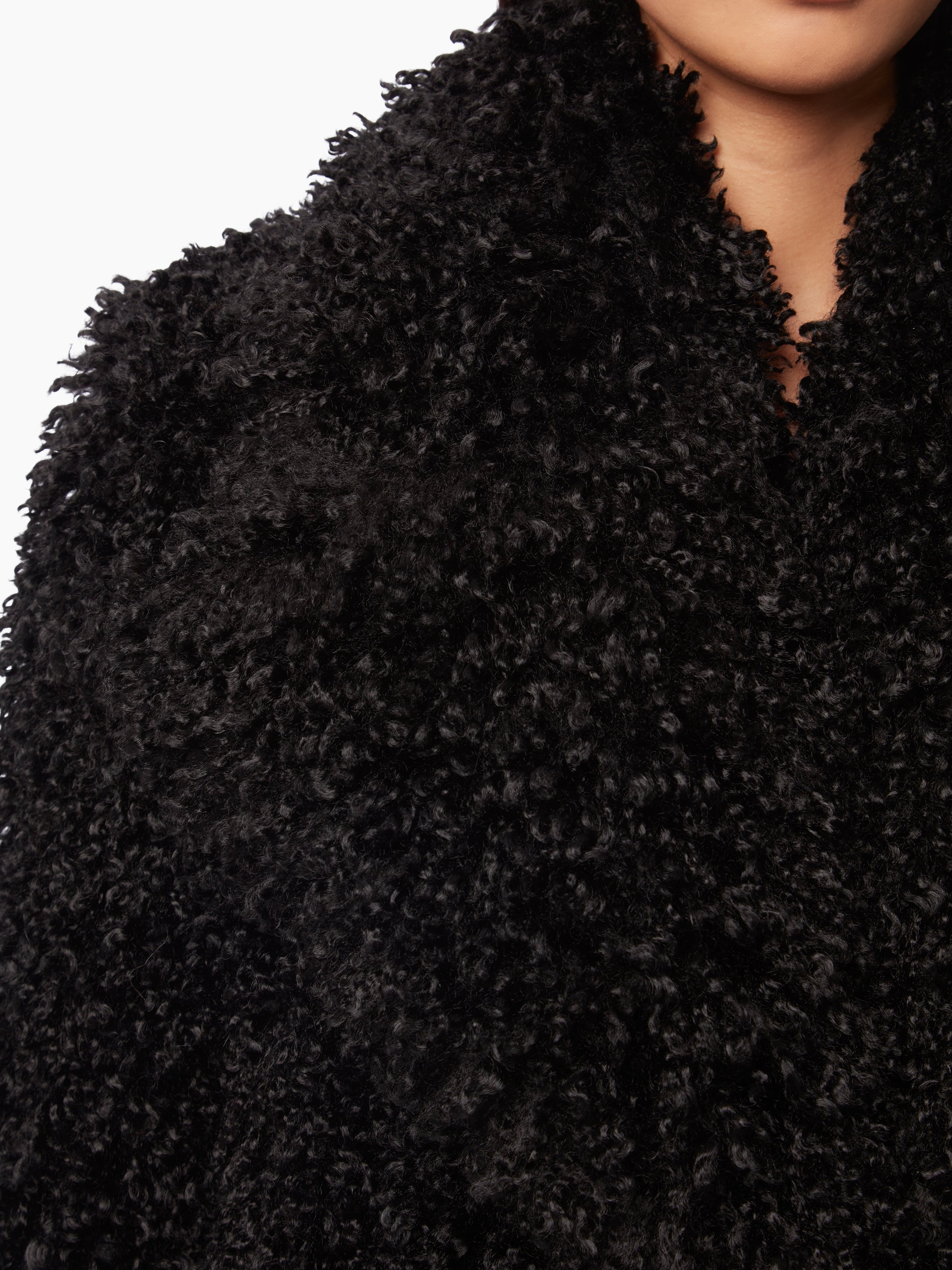 OVERSIZED COAT IN FAUX FUR - 3