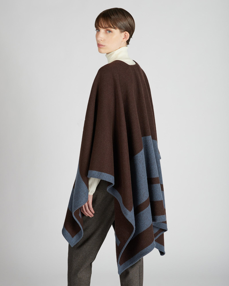 Wool poncho 3