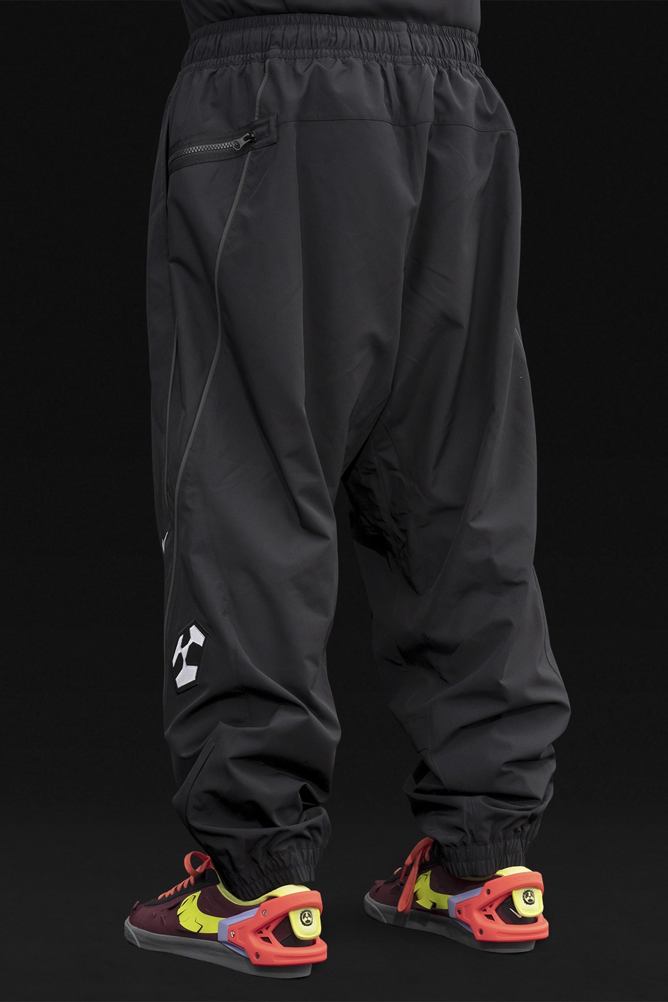 GGG-P2-010 Nike® Acronym® Track Pant Woven Black/Black - 8