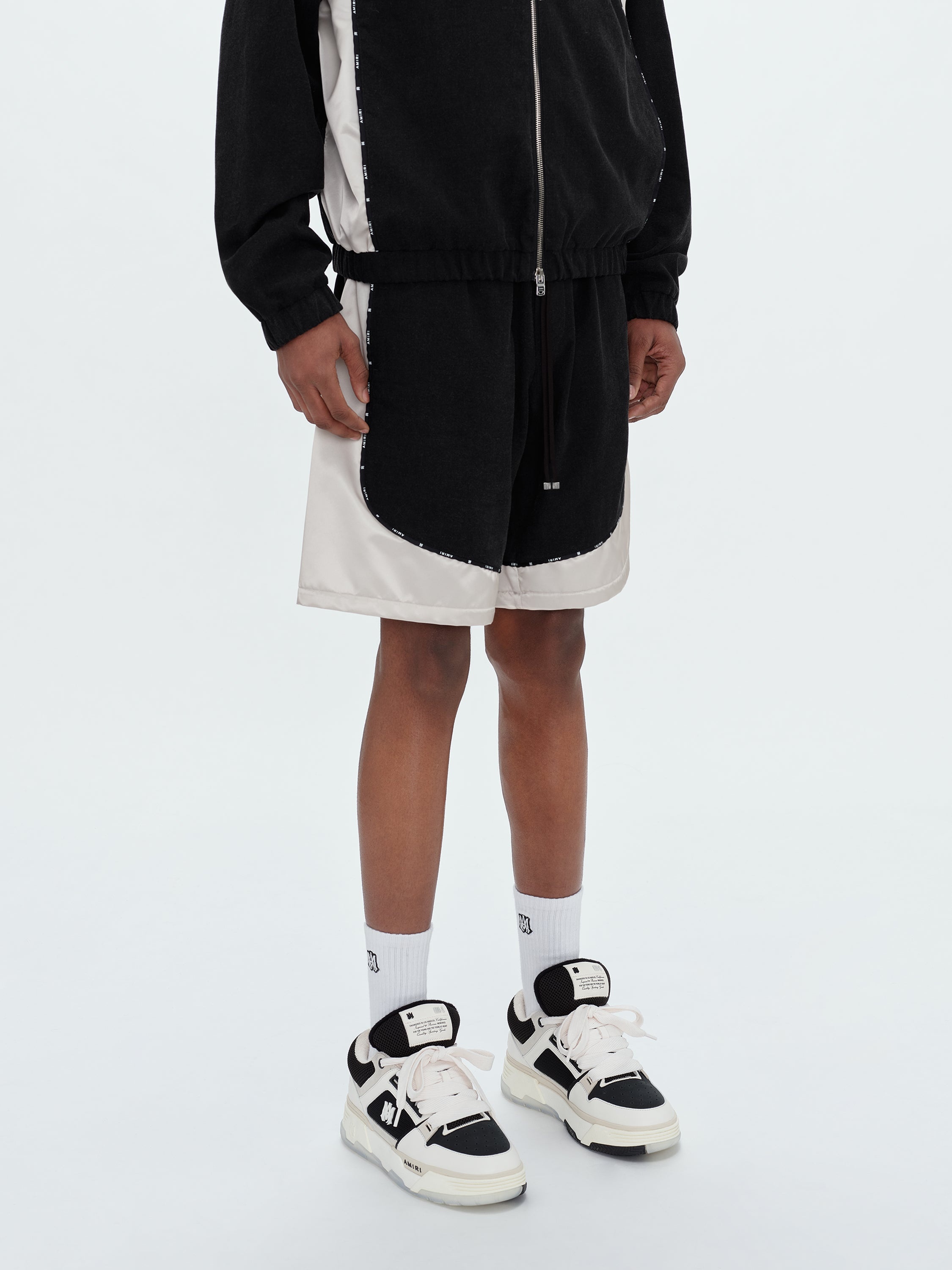 SATIN/DENIM BLOCK SHORT - 3