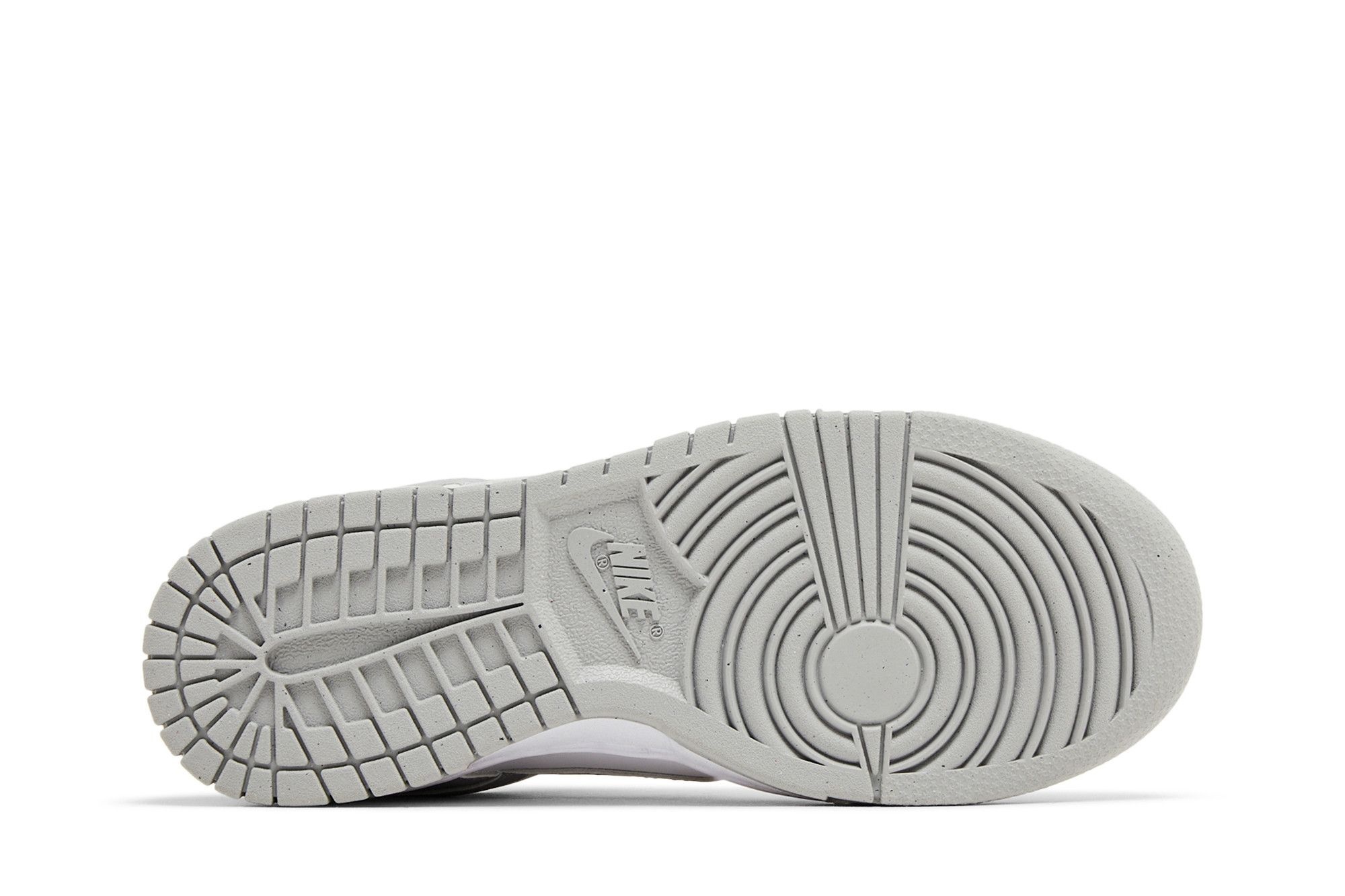 Wmns Dunk Low Next Nature 'Light Smoke Grey' - 4