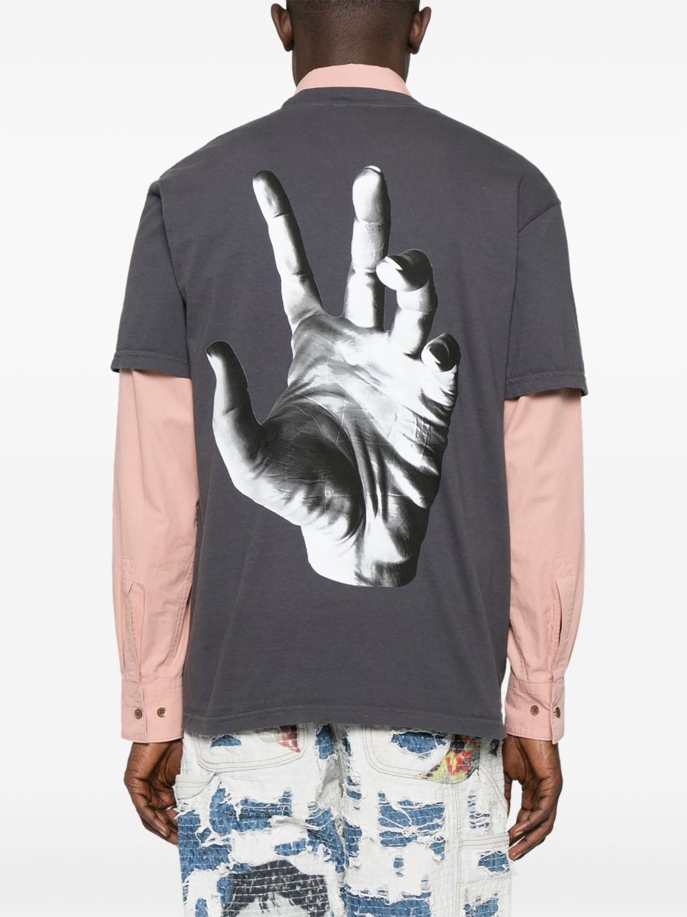 puppet-hand T-shirt - 3