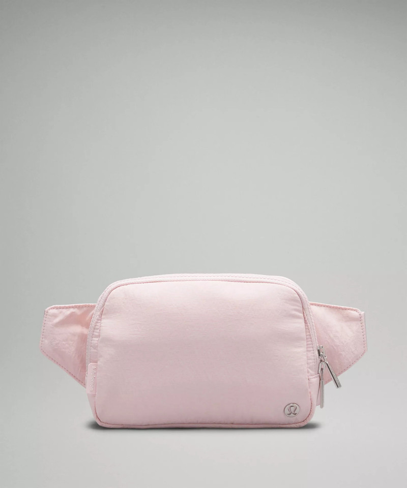 Everywhere Belt Bag Large with Long Strap 2L 1