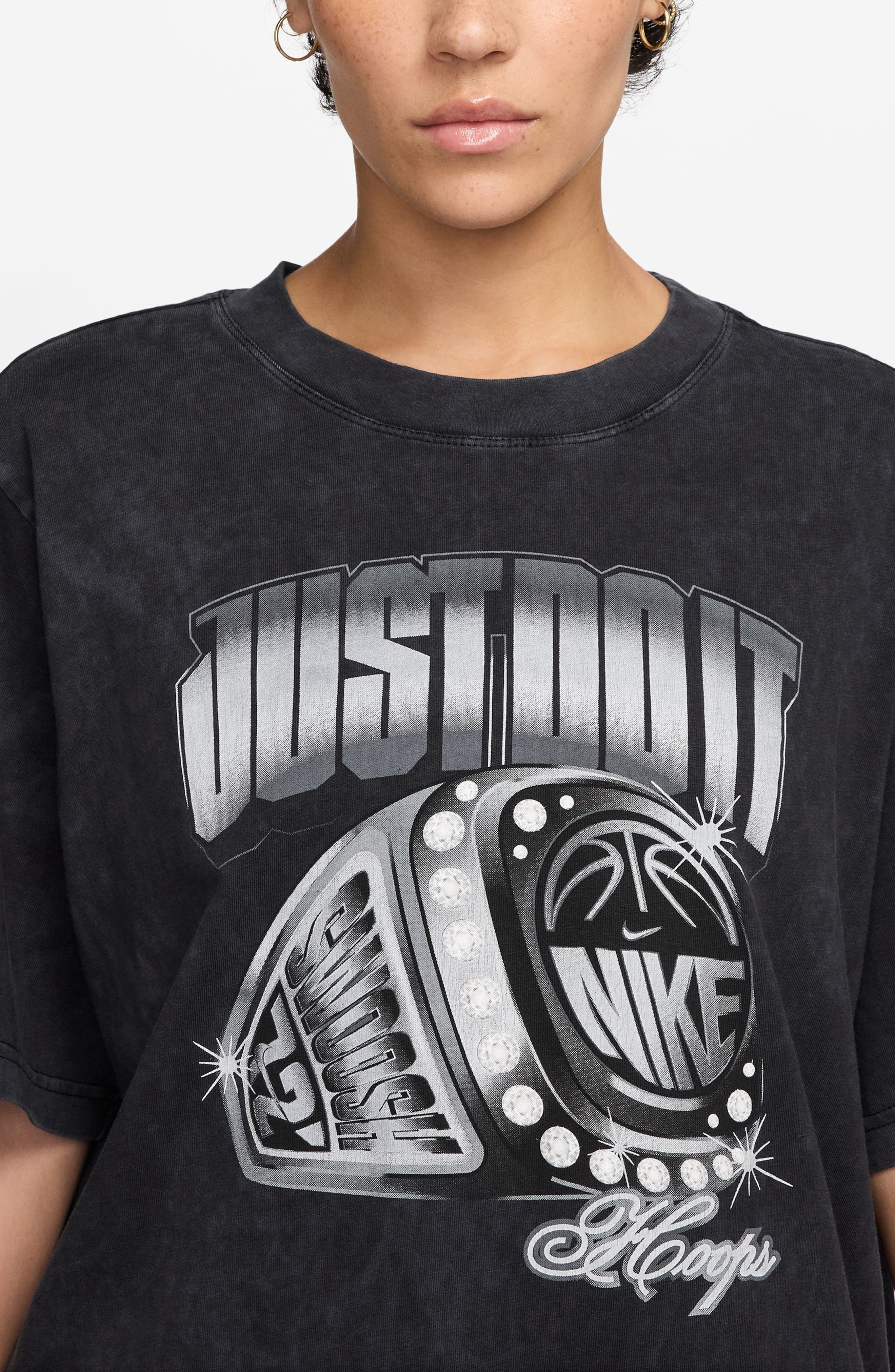 Nike Oversize Basketball Graphic T-Shirt in Black at Nordstrom - 3