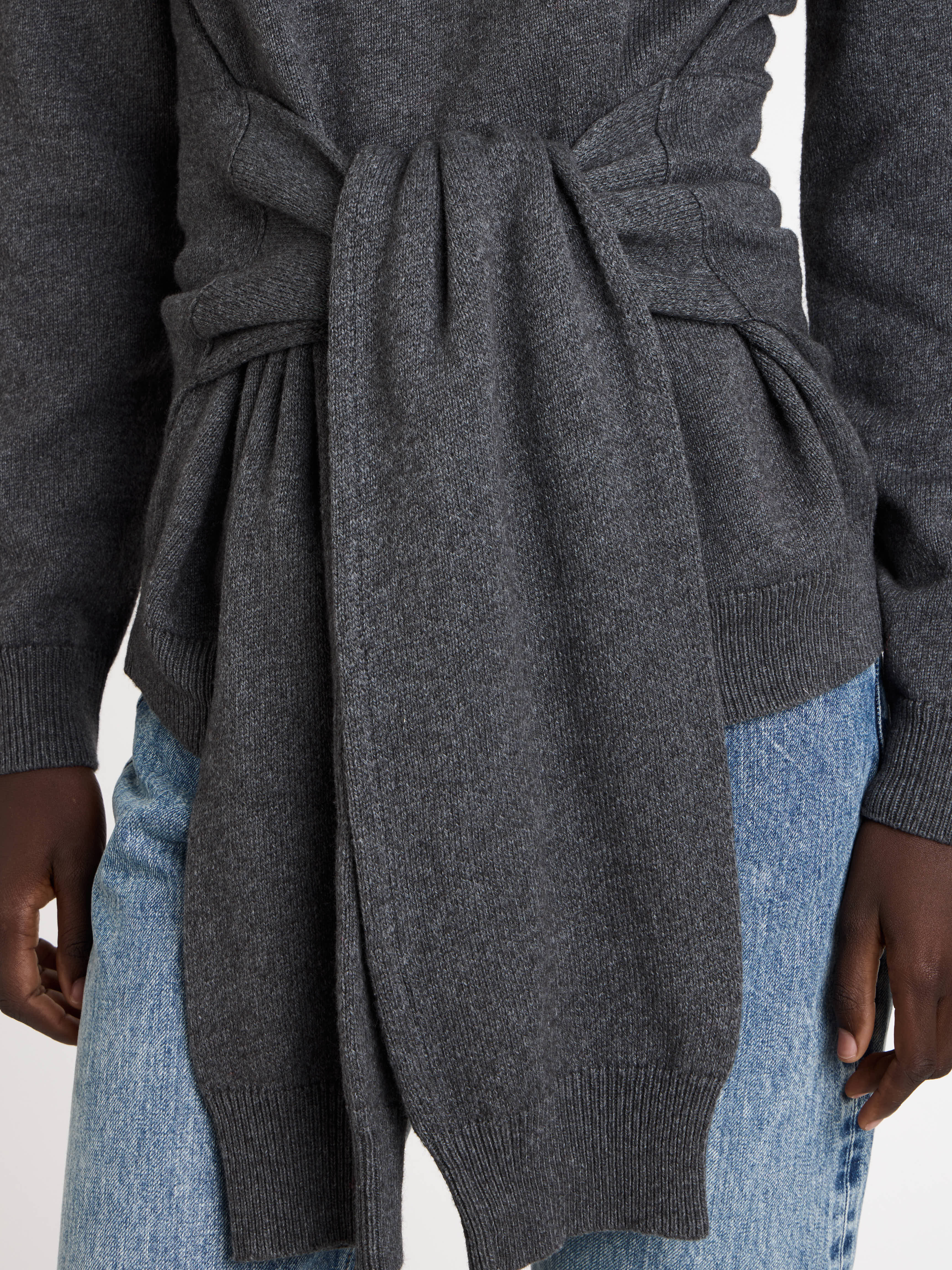 SLEEVE-TIE WAISTED JUMPER IN CHARCOAL MELANGE - 7
