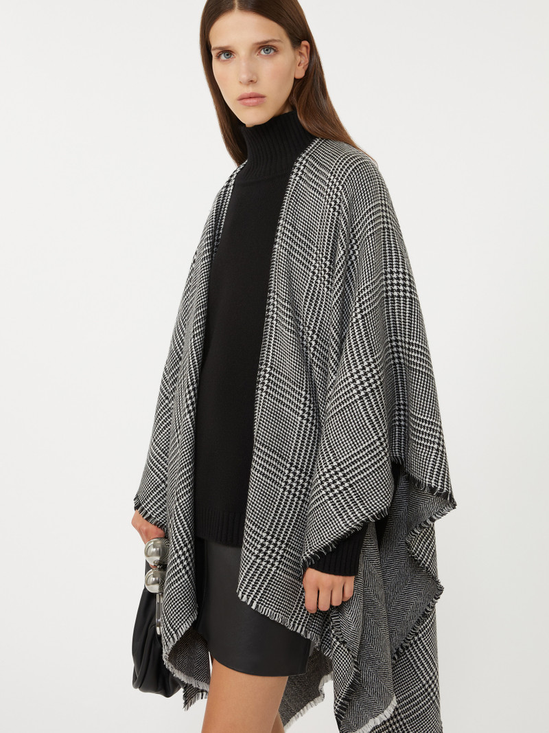 OGNUNO Double-face wool cape 5