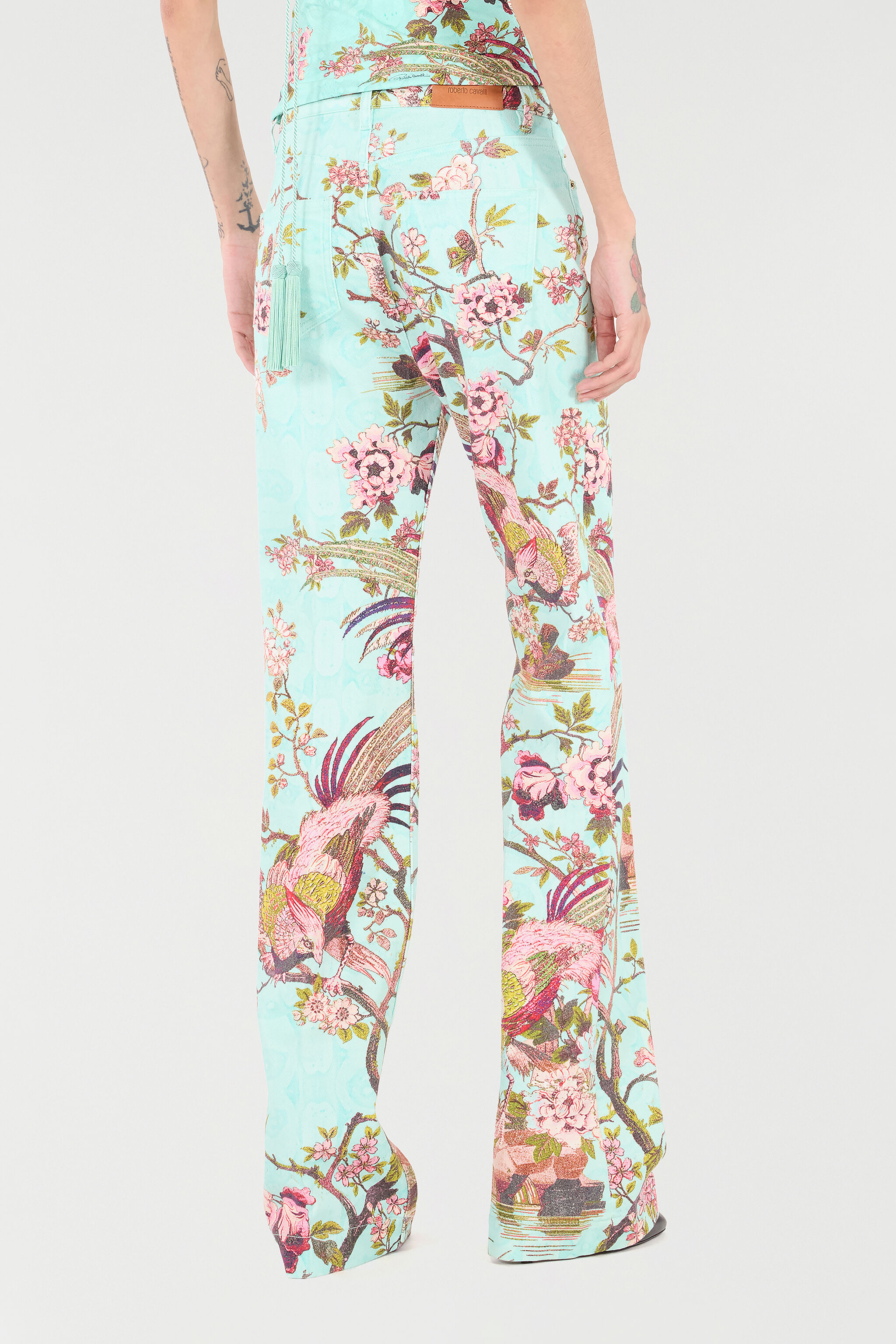 Pants With Oriental Bird Print - 4