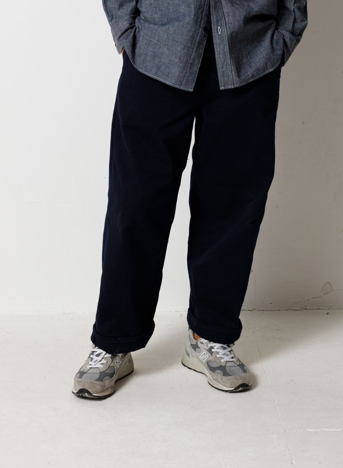 Basic Chino Pant in Navy - 4