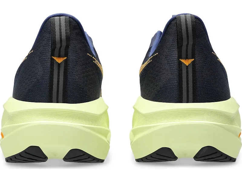 ASICS Novablast 5 - 5