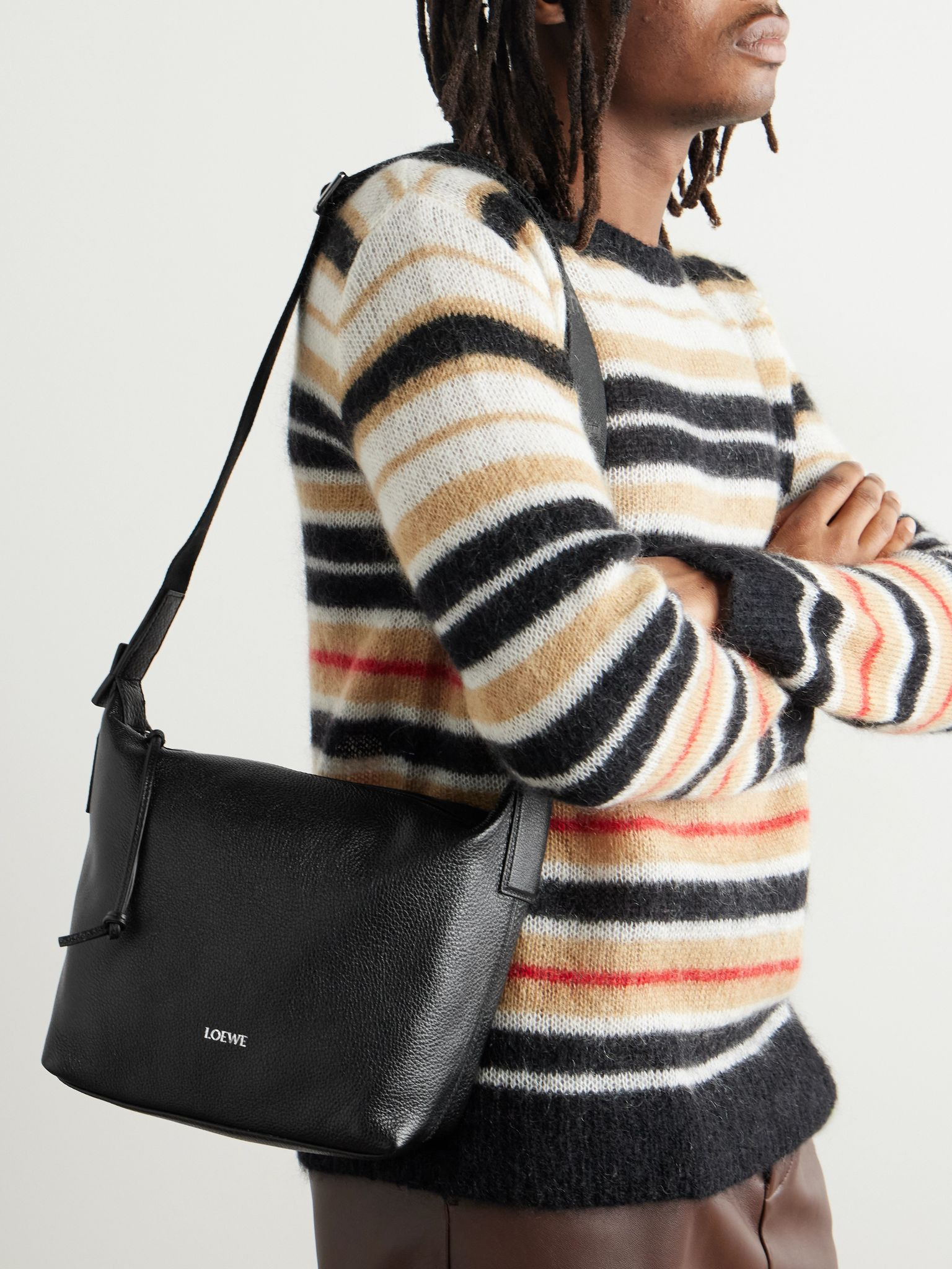 Cubi Small Full-Grain Leather Messenger Bag Black - 2
