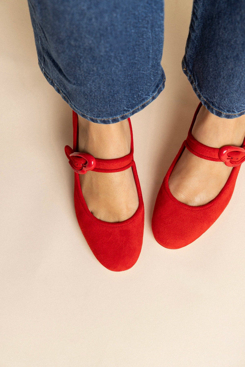 Verona Block Pump In Scarlet Suede 5