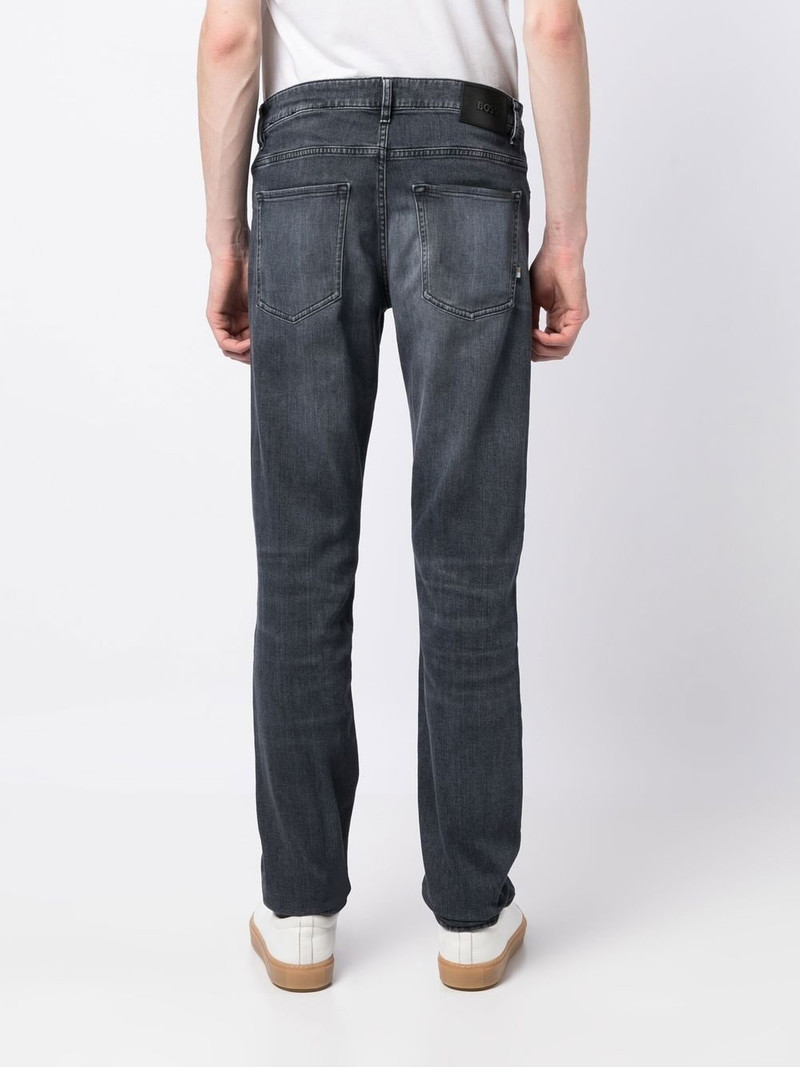 straight-leg jeans 4