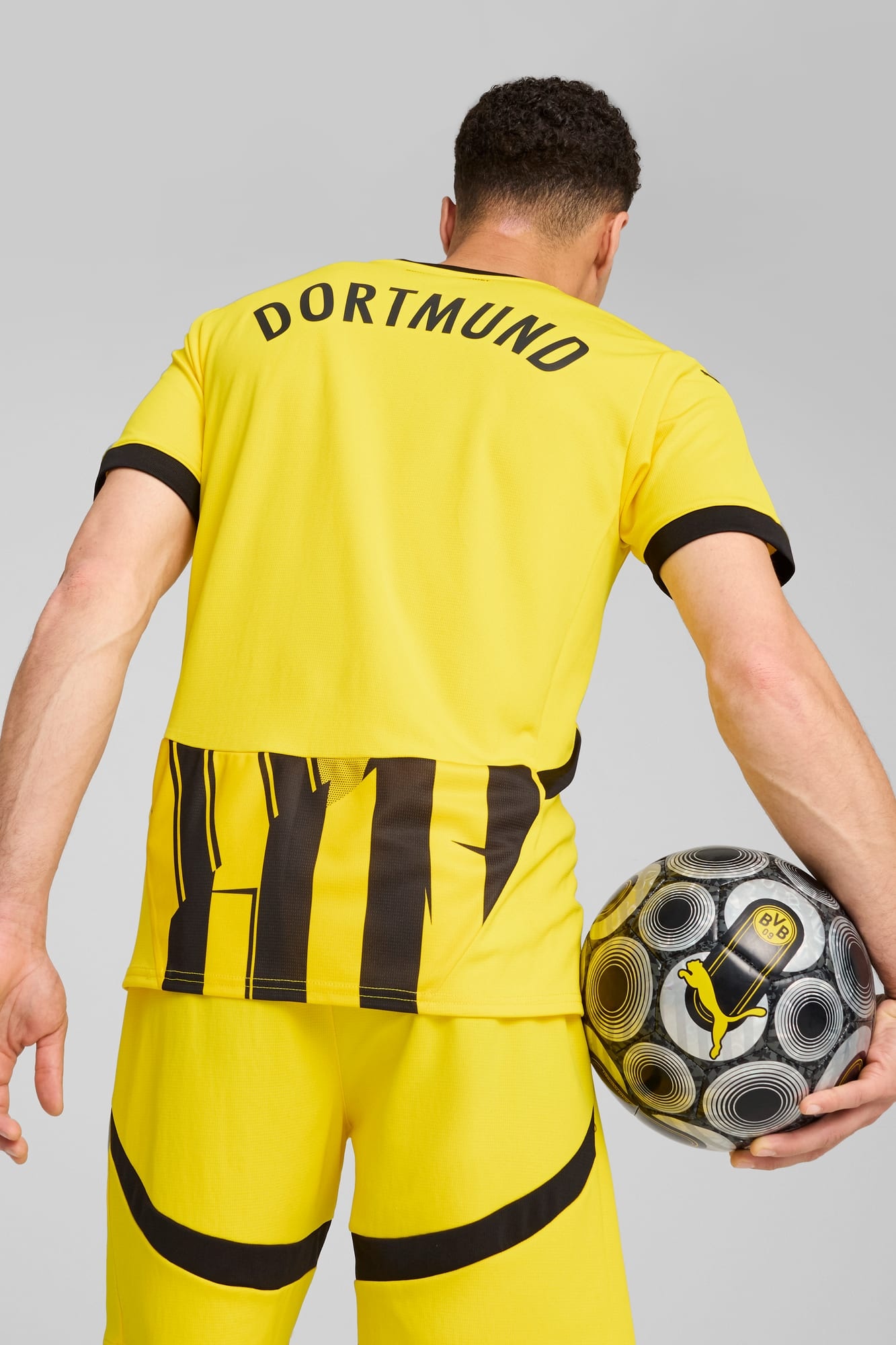 Borussia Dortmund 24/25 Cup Men's Replica Soccer Jersey - 6