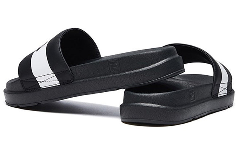 FILA (WMNS) FILA Slippers Black/White F12W024631ABW outlook