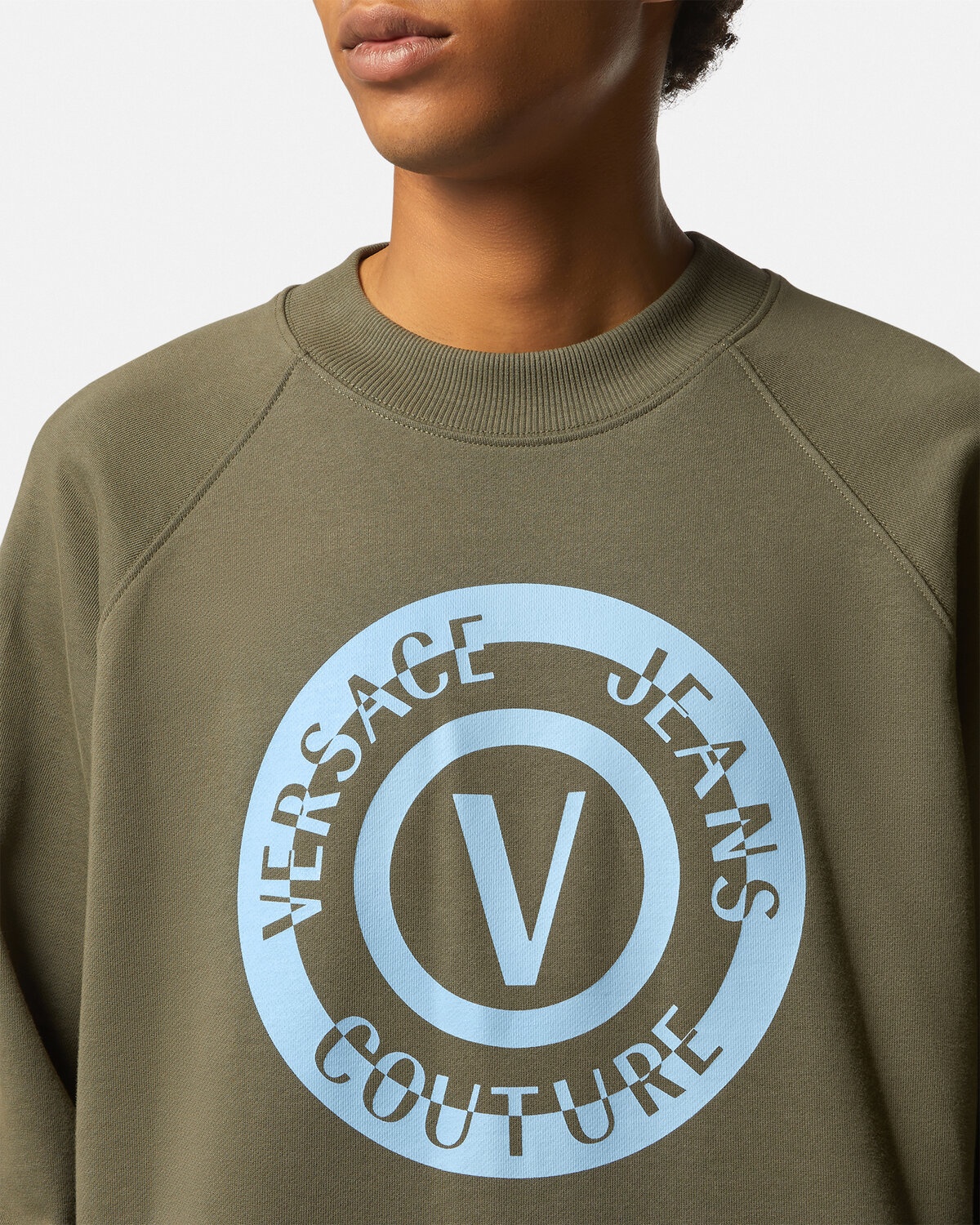 V-Emblem Sweatshirt - 3