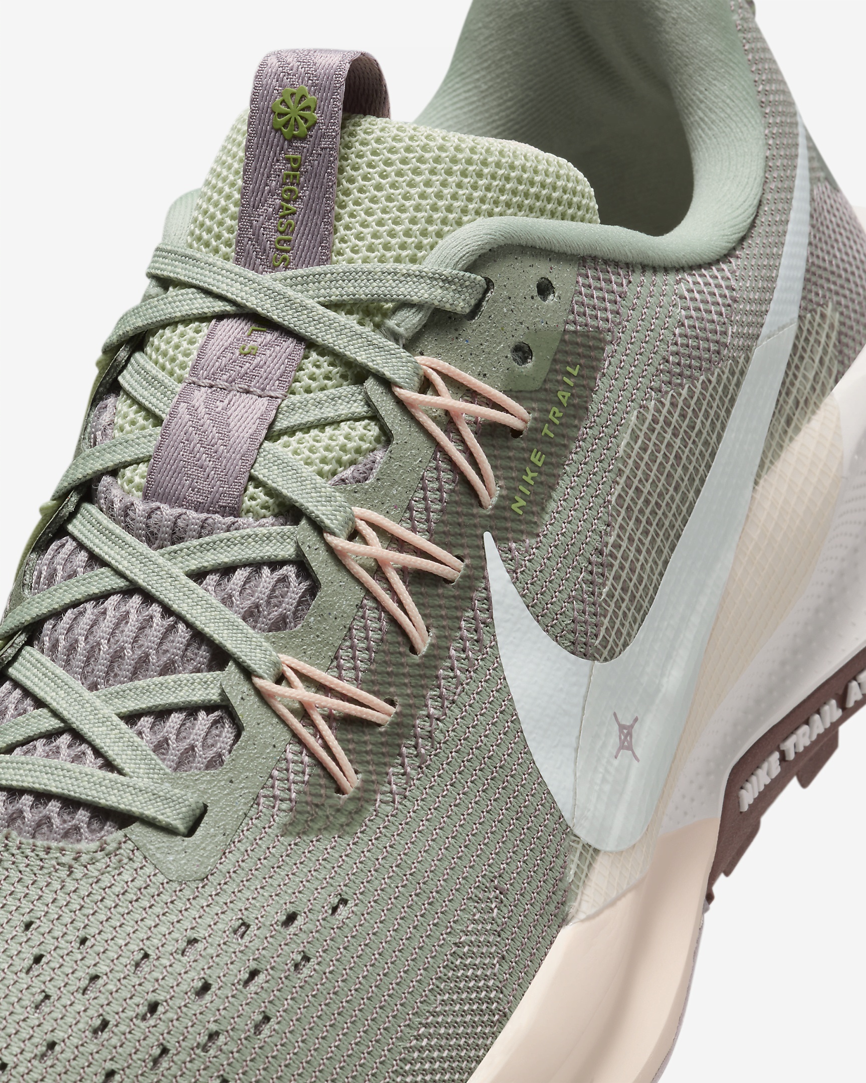 Nike Pegasus Trail 5 Women's Trail Running Shoes - 7