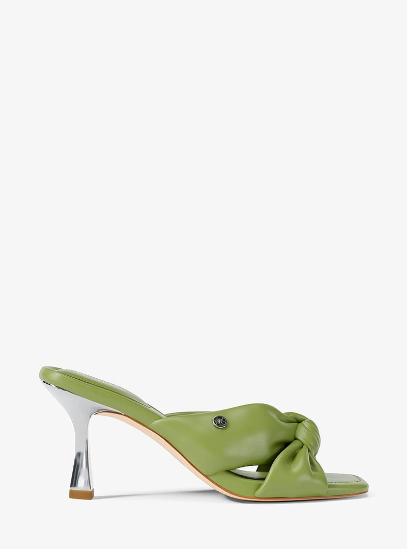 Elena Sandal 1