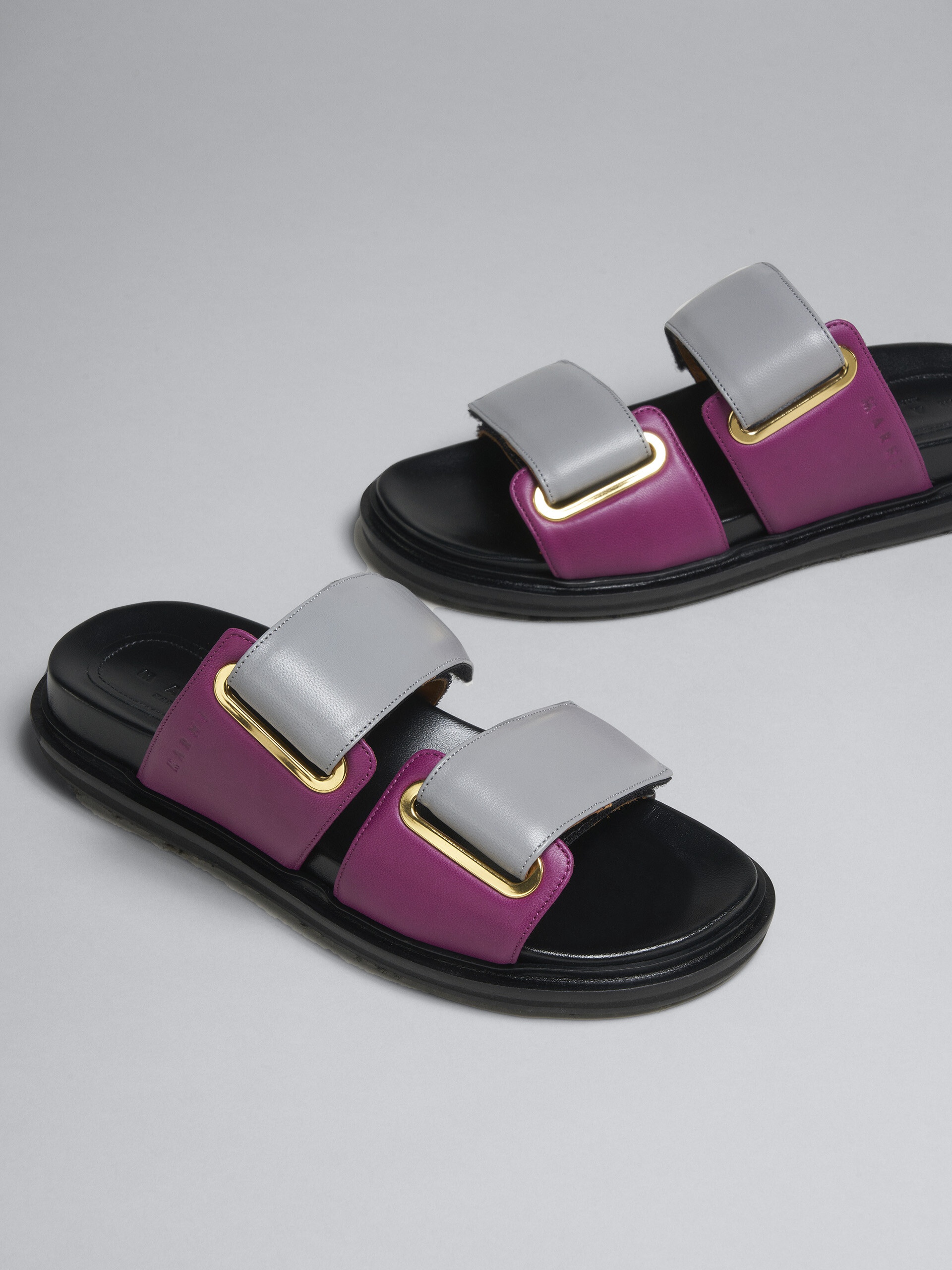 GREY AND FUCSHIA LEATHER FUSSBETT - 5