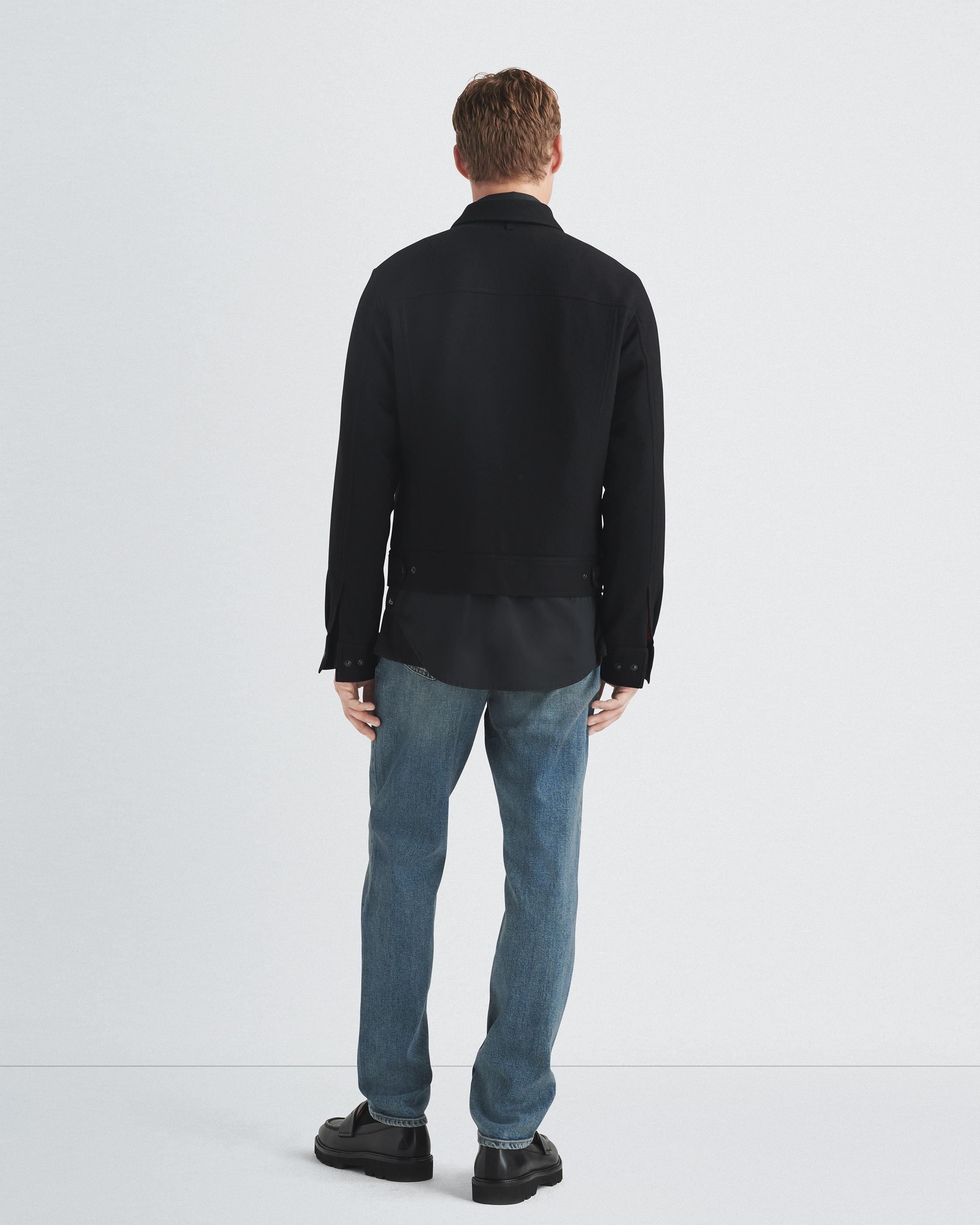 Fit 3 - Daytona
Athletic Fit Authentic Stretch Jean - 5