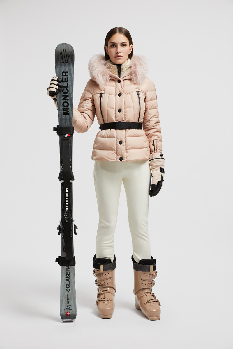 Moncler Beverley Short Down Jacket outlook