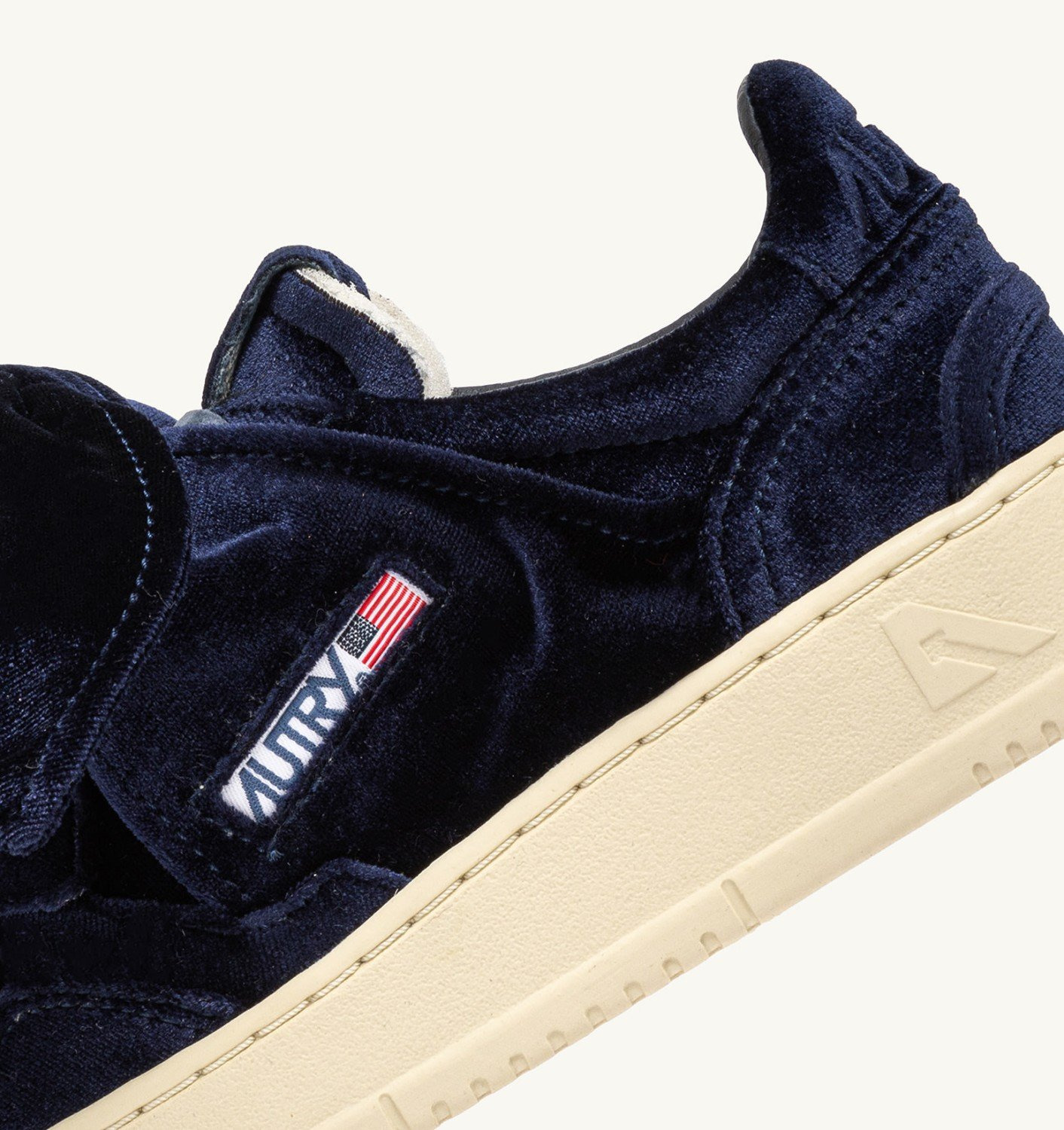 MEDALIST LOW BOW 'VELVET' SNEAKERS COLOR BLUE - 6