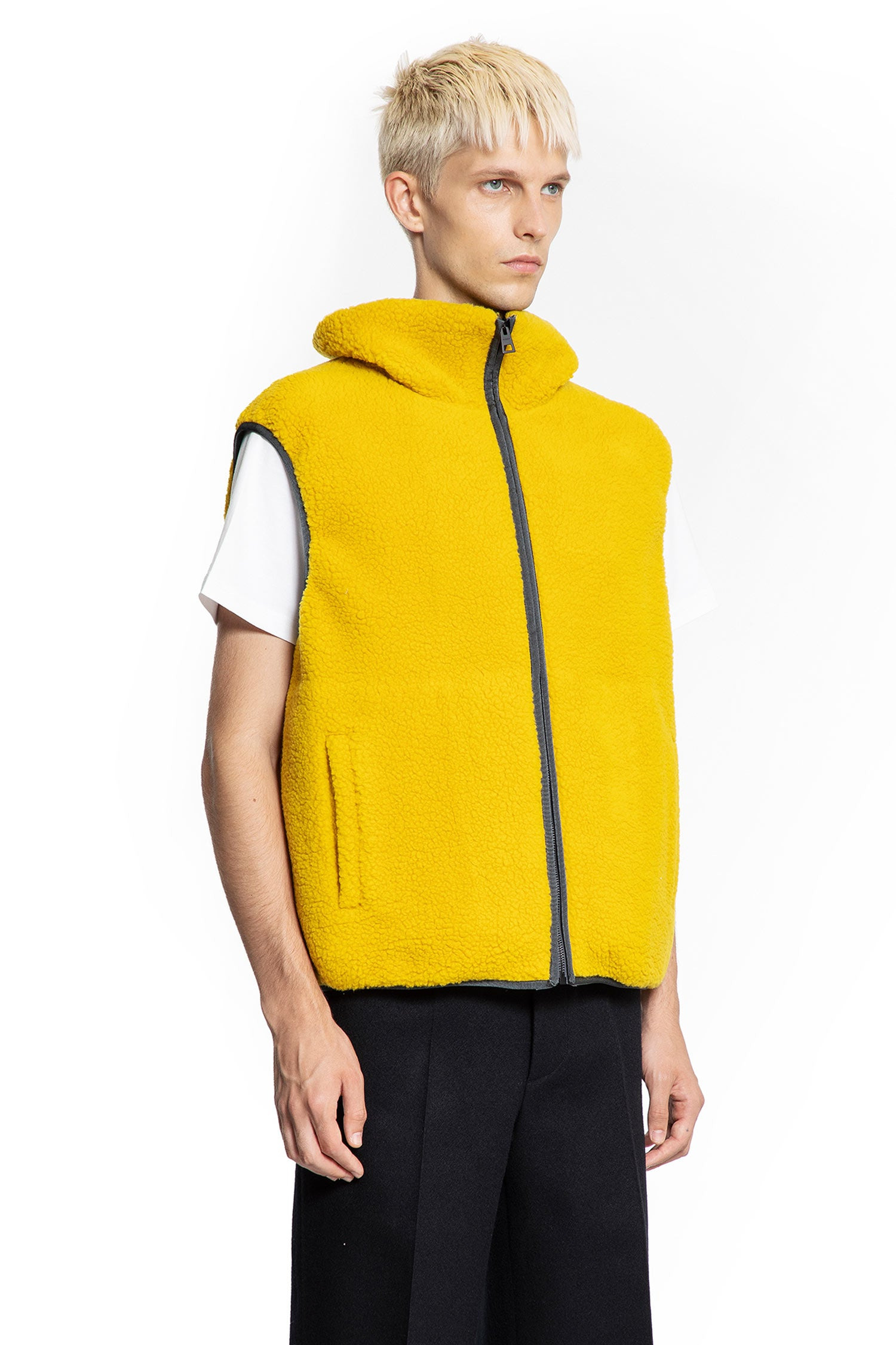 Givenchy-Paris-Reversible-Fleece-Vest - 2