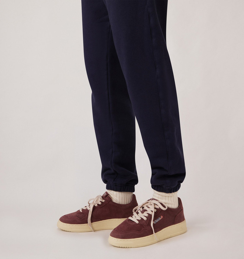 AUTRY MEDALIST LOW SNEAKERS IN SUEDE COLOR CHIANTI outlook