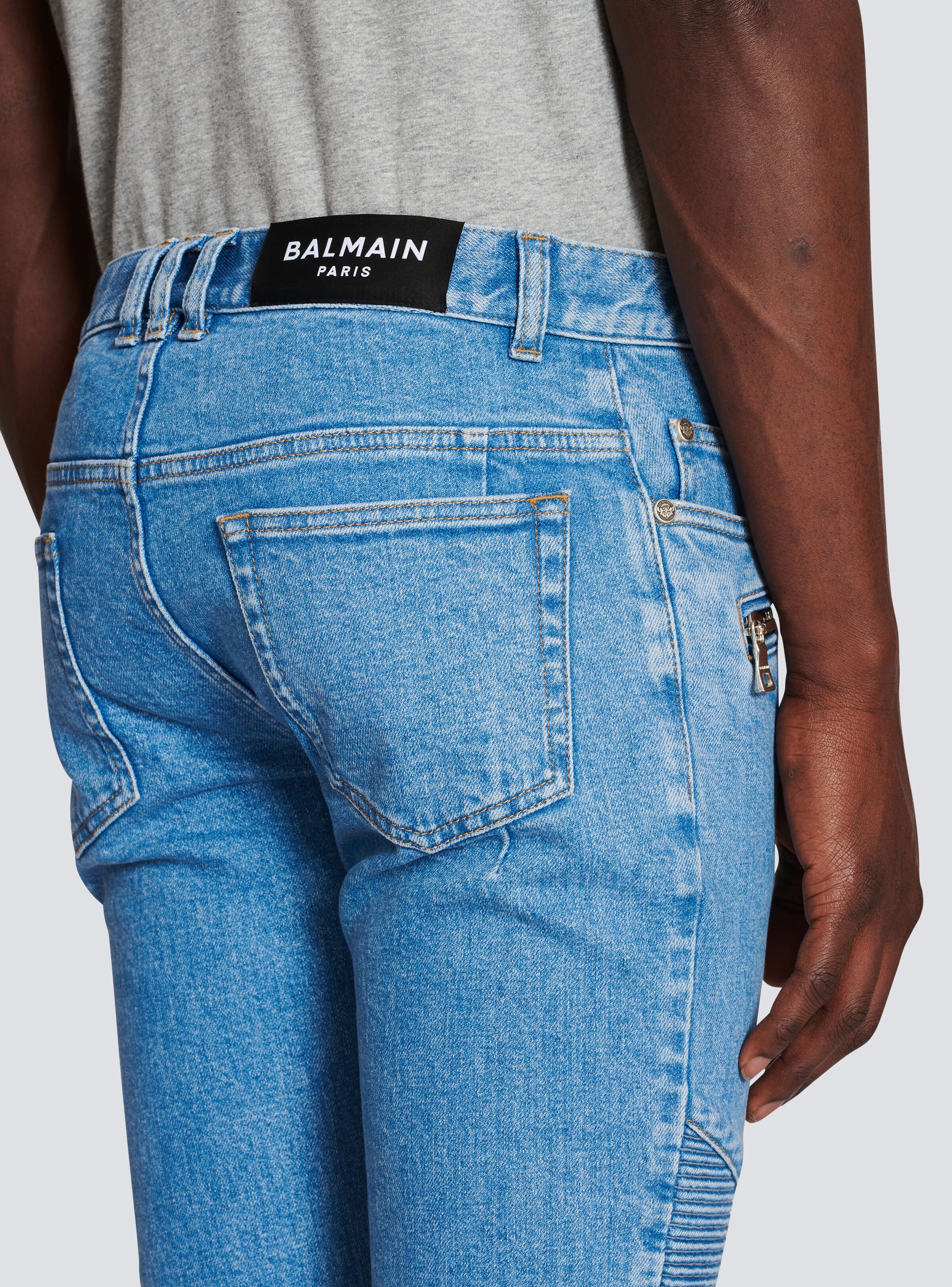 Slim cut ridged cotton jeans with Balmain monogram hem - 8