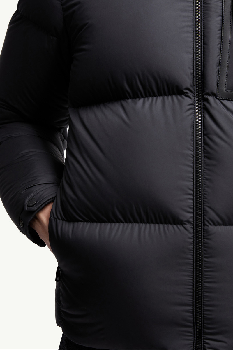 Chinon Square-Quilted Short Down Jacket 6