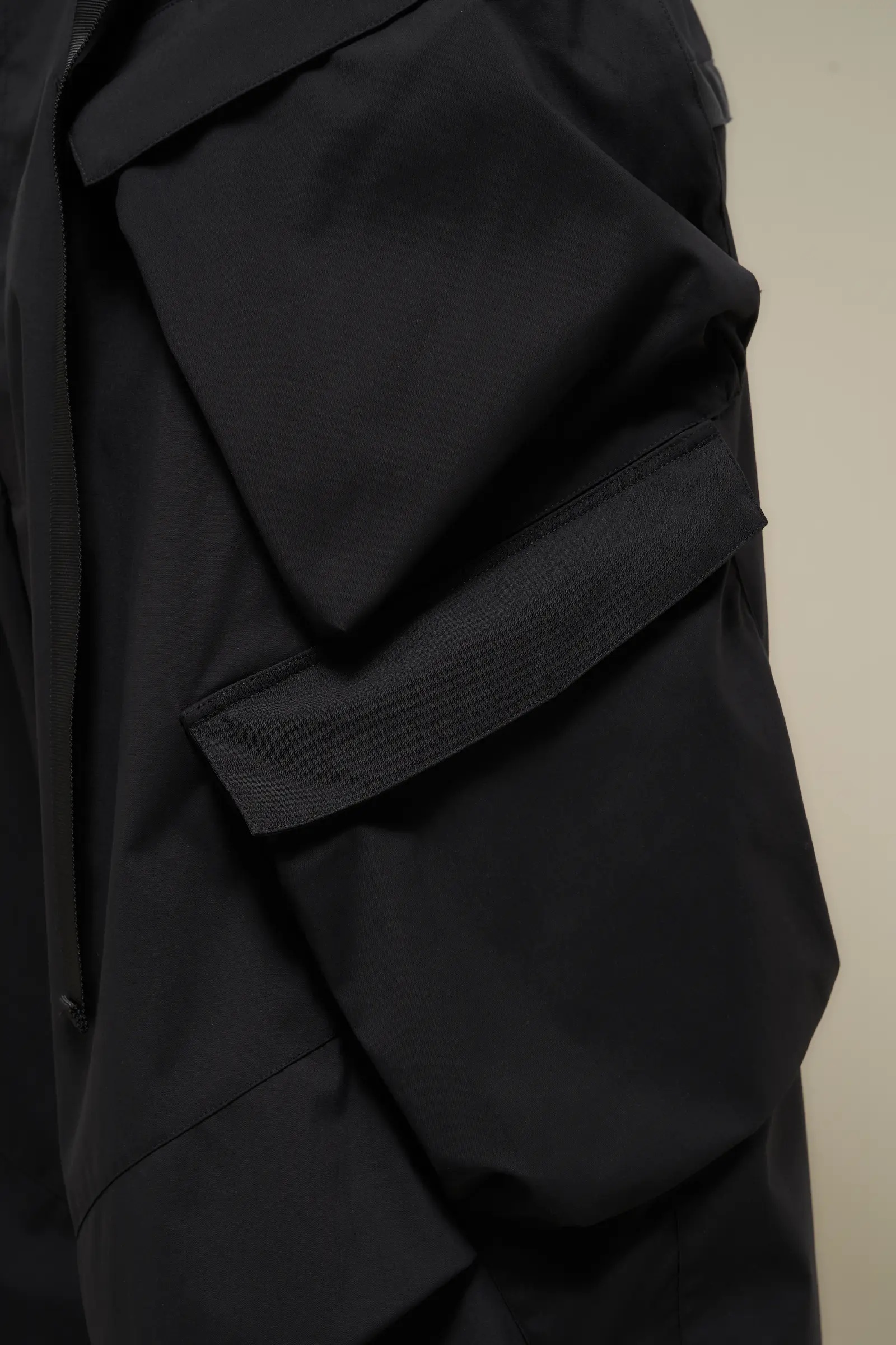 P56A-E Encapsulated Nylon Double Cargo Trouser Black - 24