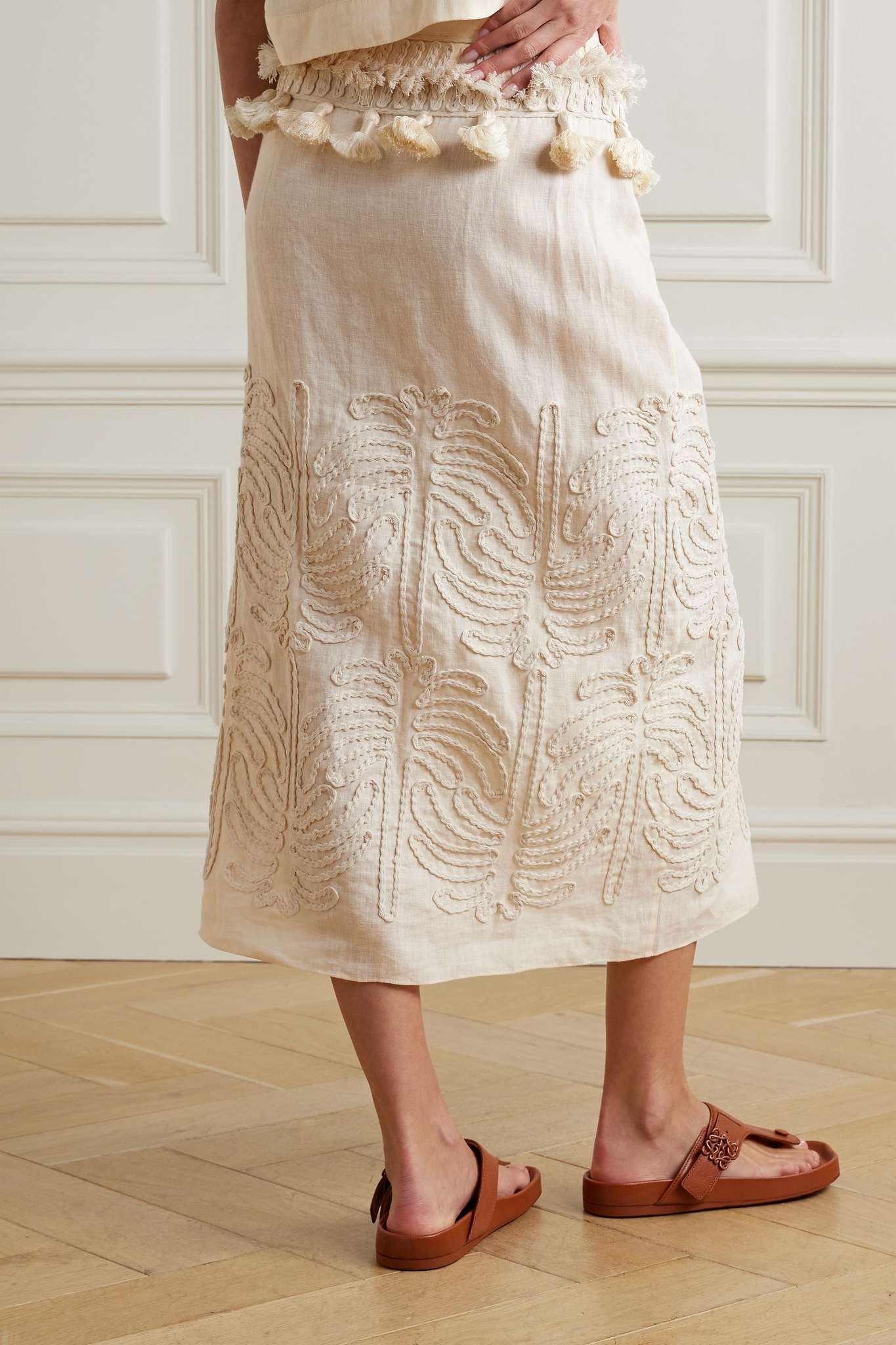 + NET SUSTAIN Tansania Sun tassled embroiderd linen and cotton-blend midi wrap skirt - 3