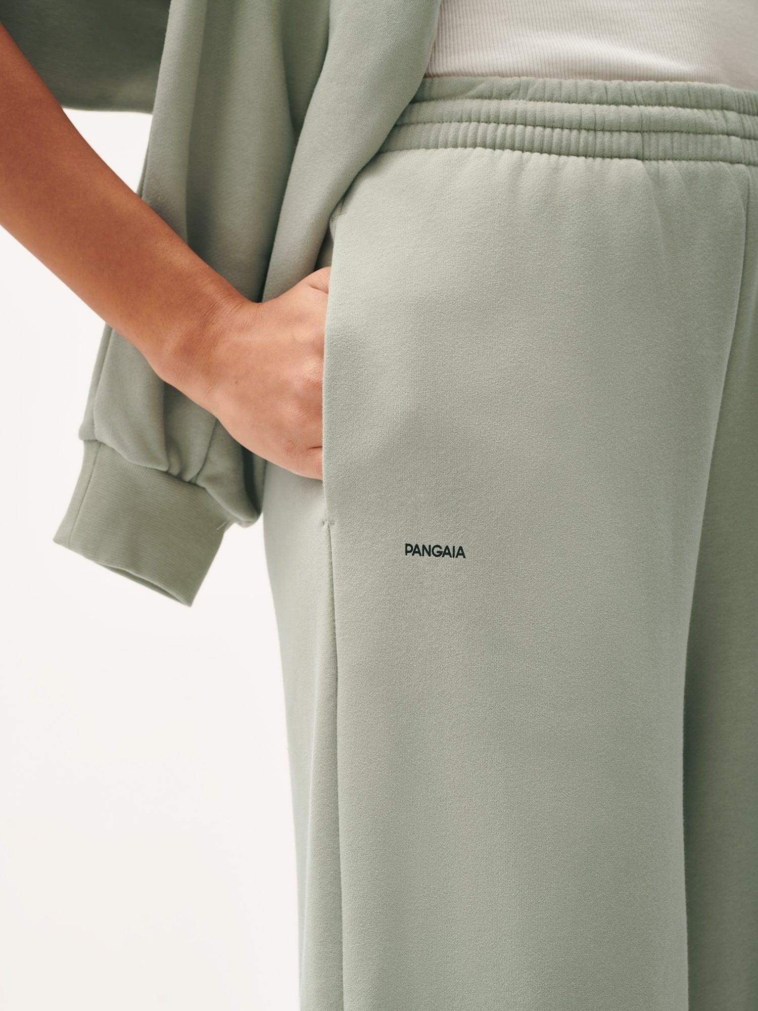 Womens 365 Midweight Straight Leg Track Pants - Moss Green - 4