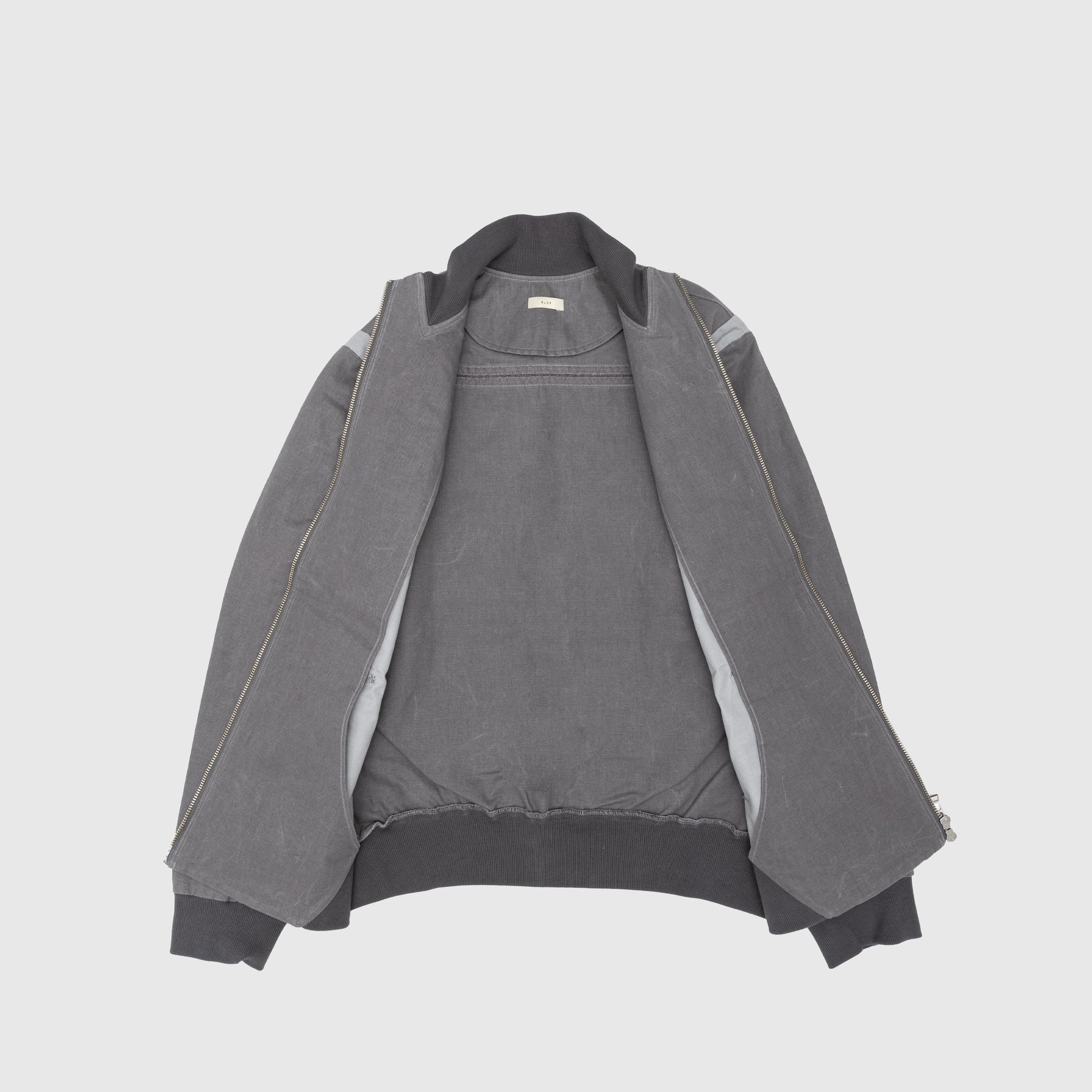 EP.7 04 JACKET - 7