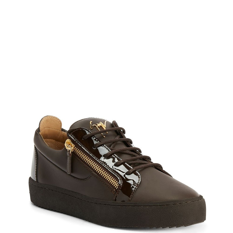 Giuseppe Zanotti Frankie outlook
