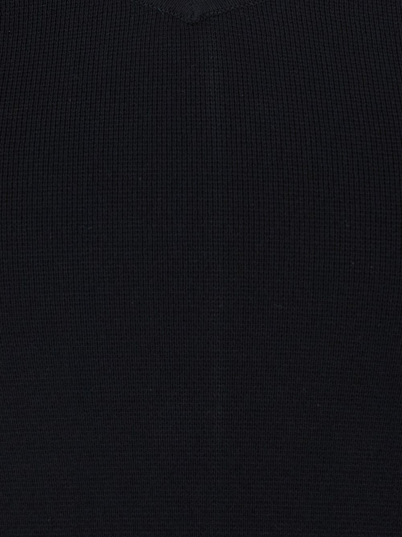 Cabina V-neck dress 3