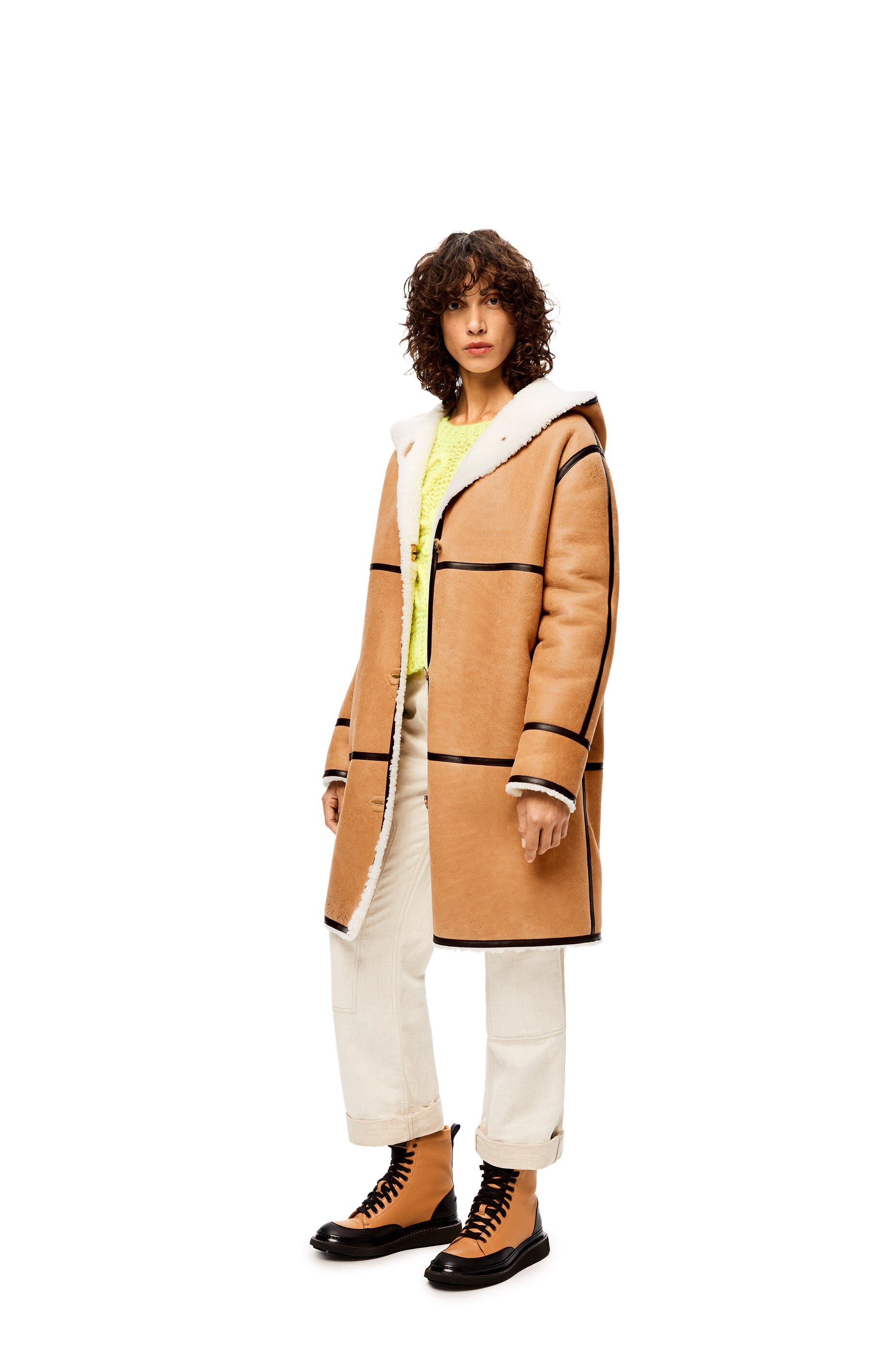 Hooded coat in shearling - 2