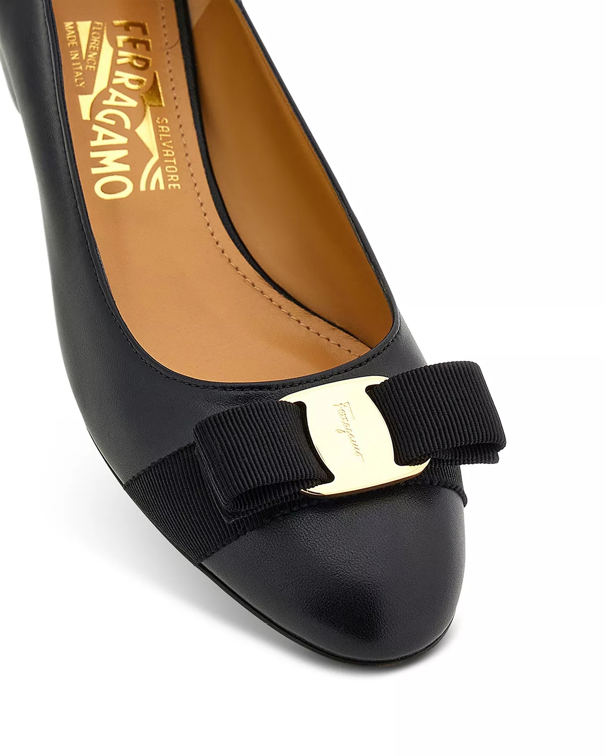 Women's Vara Soft Bow Detail Blue Block Heel Pumps - 7