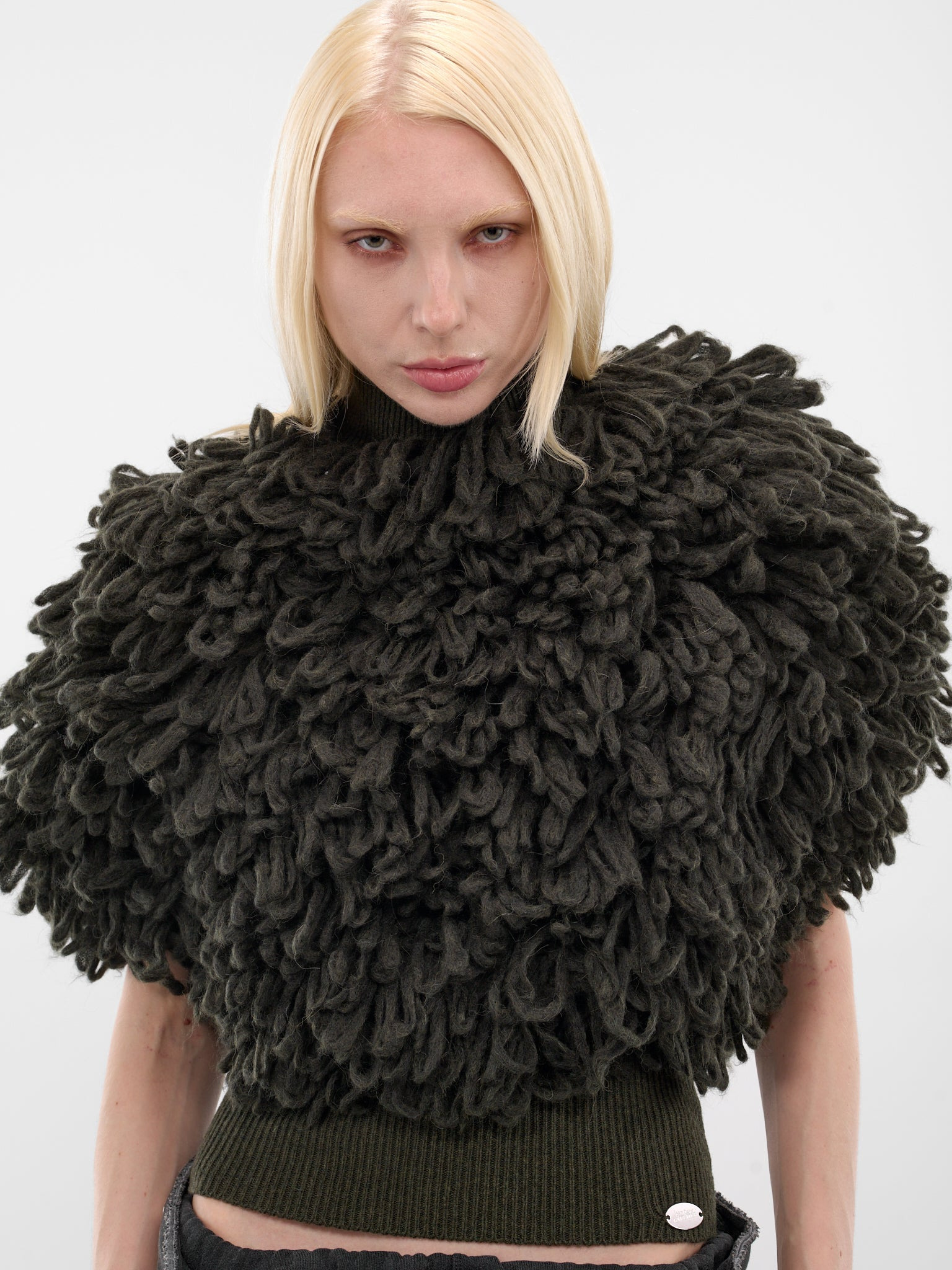 Black Sleeveless Loose-Stitch Sweater - 4
