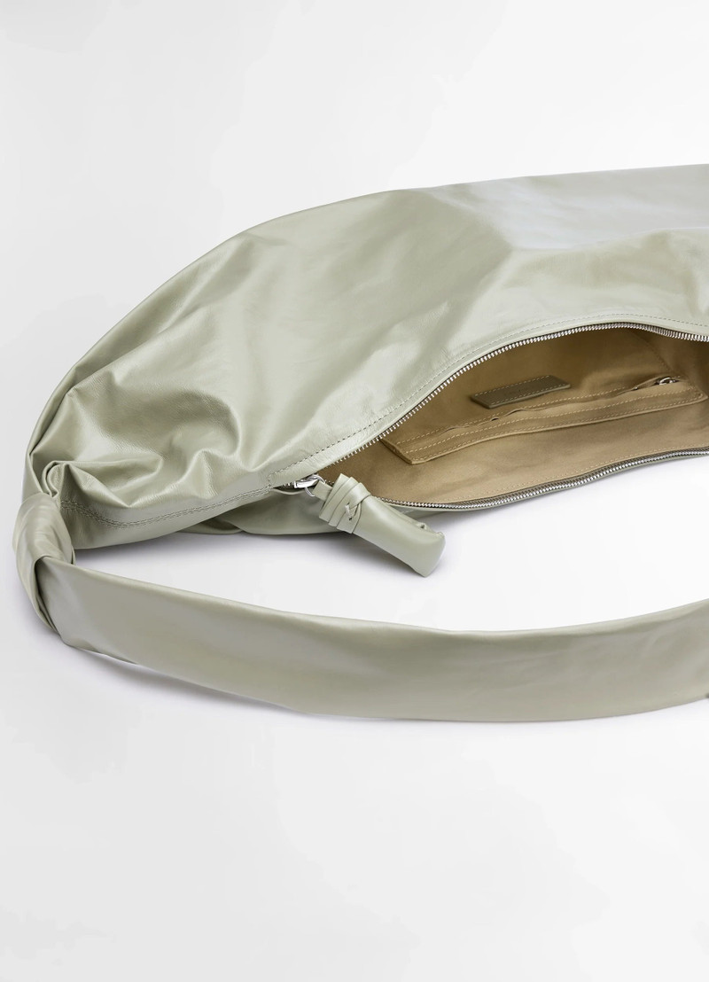 LARGE SOFT CROISSANT 4