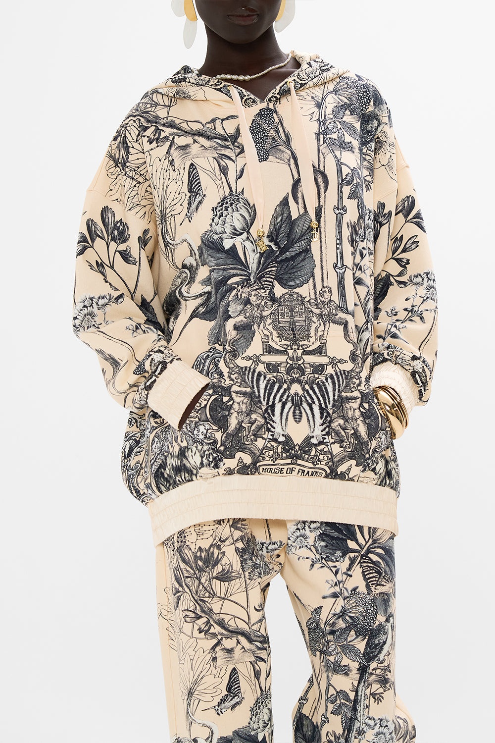 OVERSIZE BOYFRIEND HOODIE WITH SILK BANDS - 5