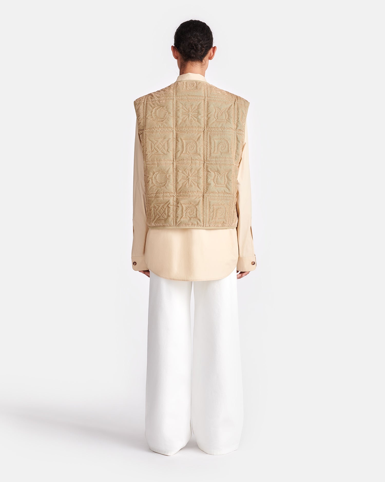 Quilted Tech-Velvet Gilet - 8