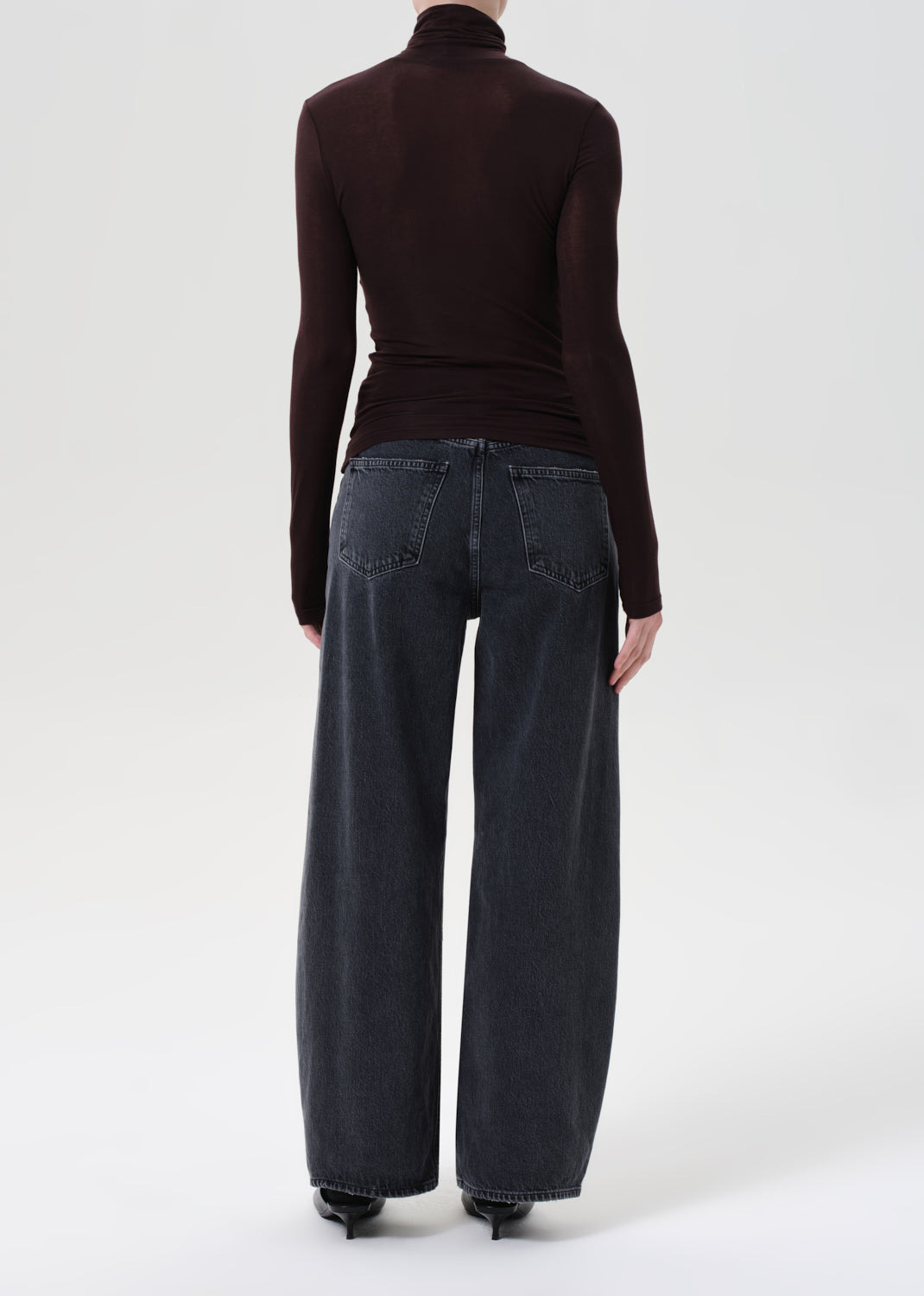 LOW CURVE JEAN IN SYMBOLIC - 2
