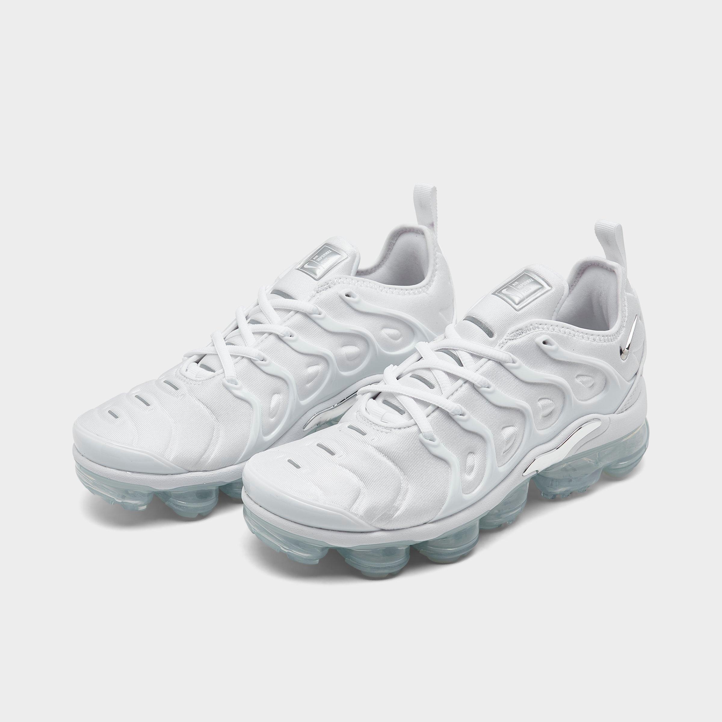 WOMEN'S NIKE AIR VAPORMAX PLUS RUNNING SHOES (BIG KIDS' SIZING AVAILABLE) - 2