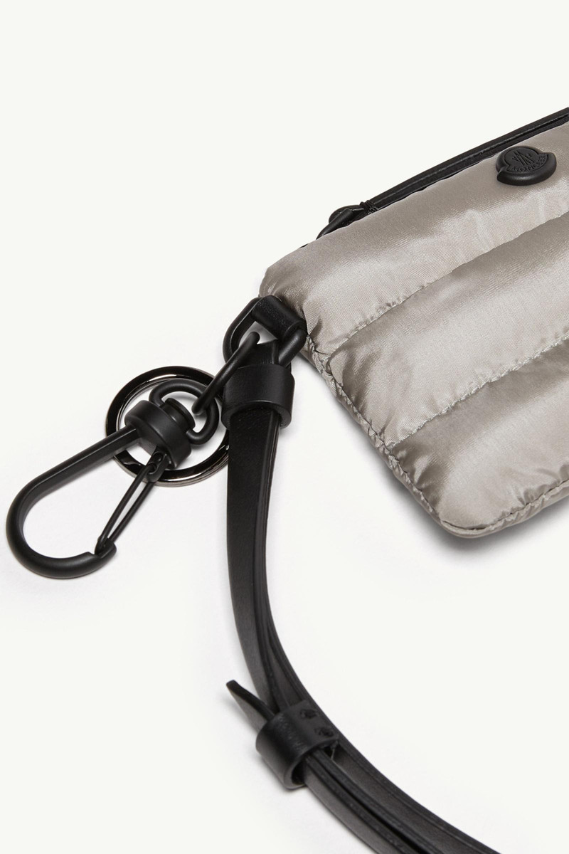 Moncler Caradoc Card Metal Logo Holder outlook