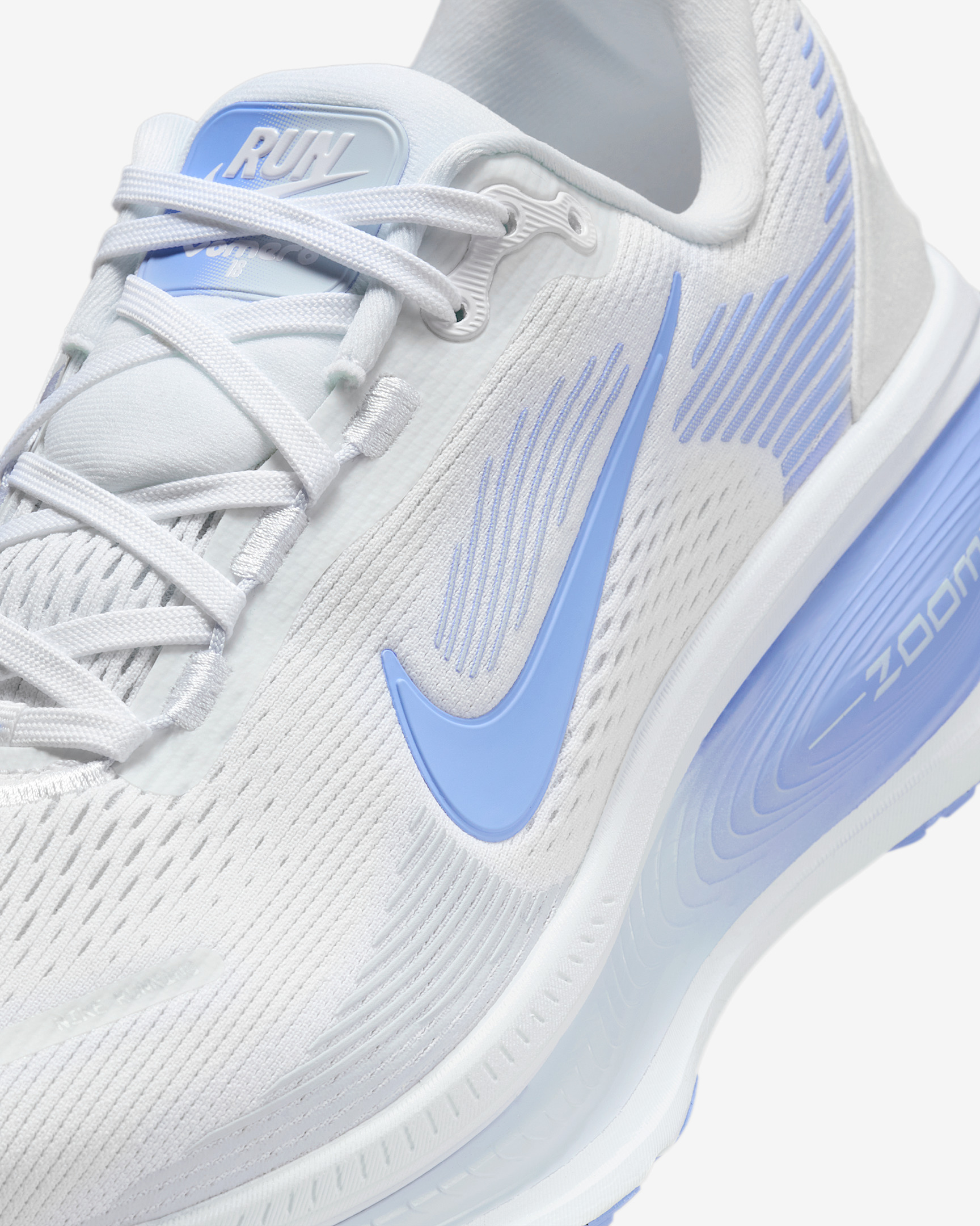 Nike Vomero 18 Women's Road Running Shoes (Extra Wide) - 7